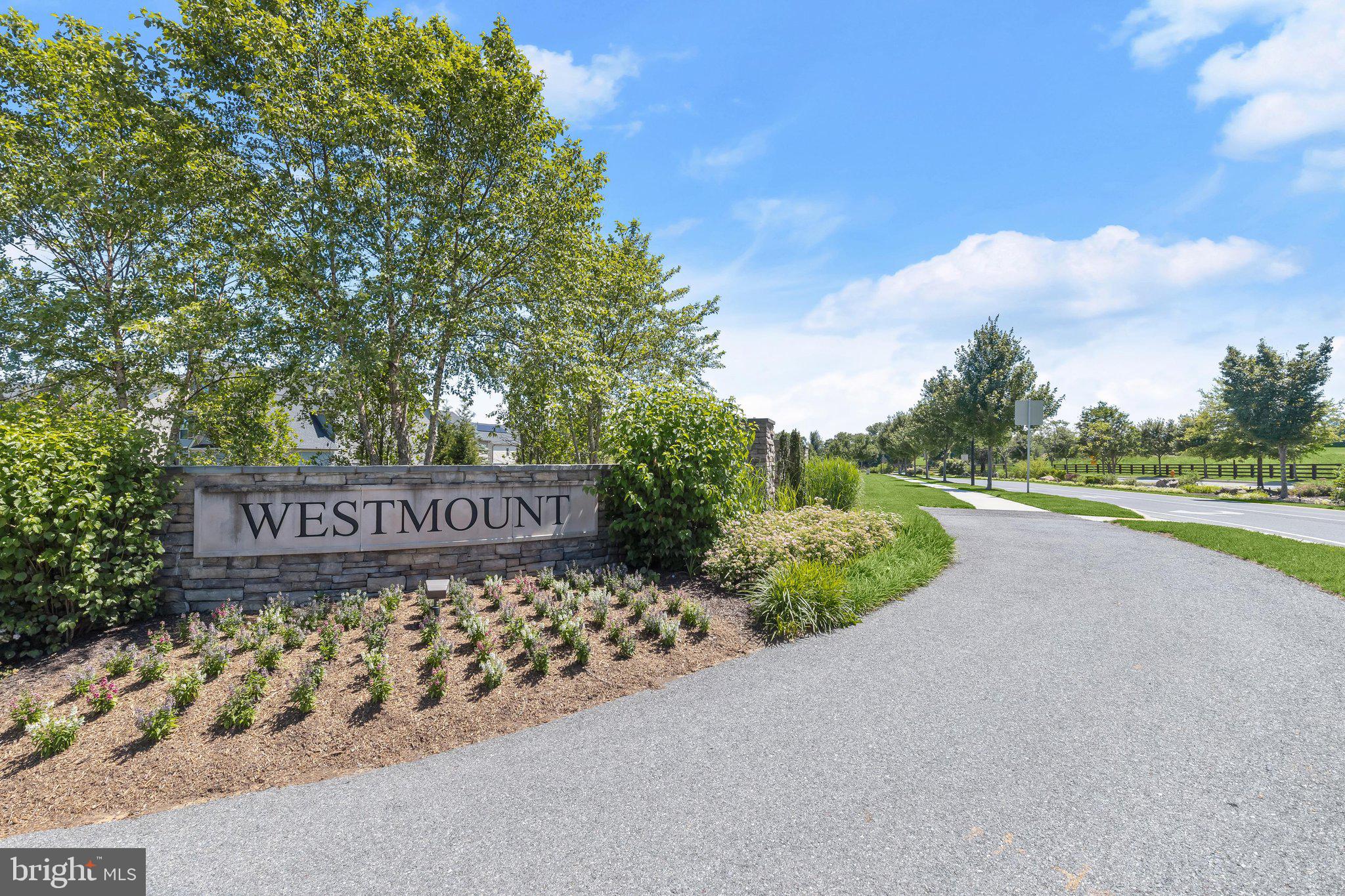WESTMOUNT - Residential