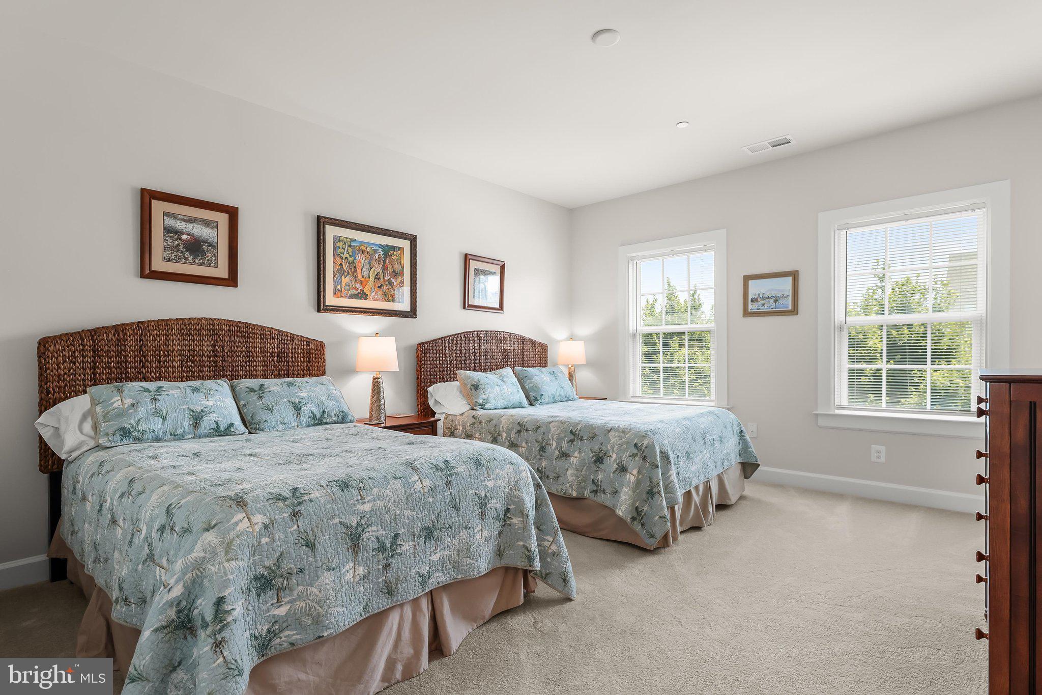WESTMOUNT - Residential