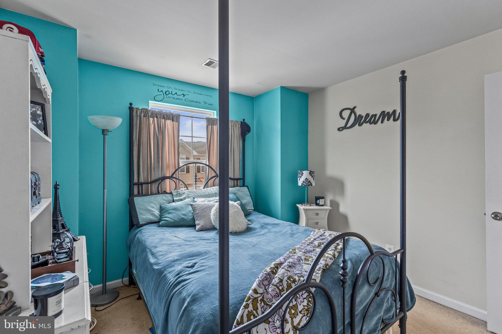 SALEM RUN TOWNHOMES - Residential