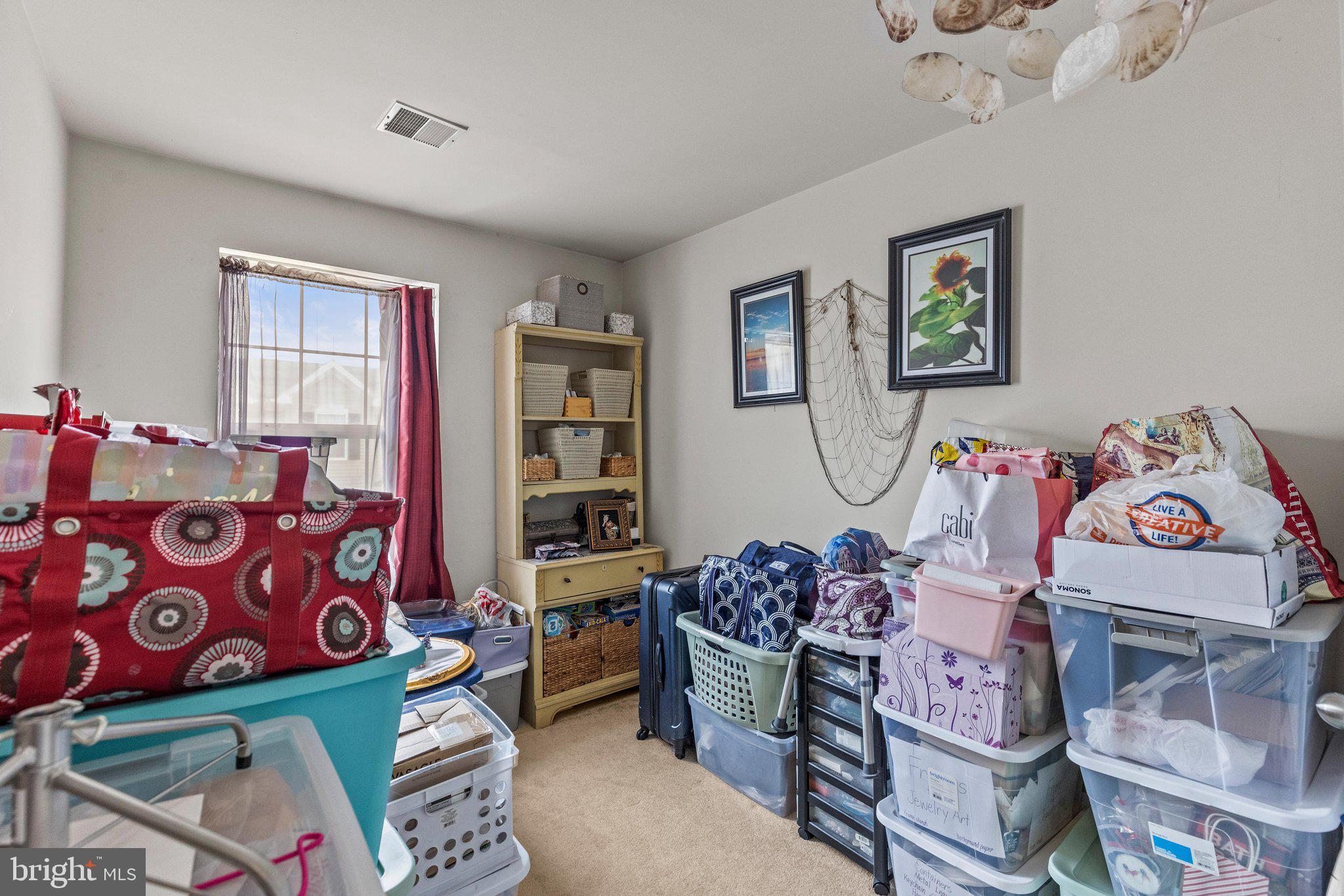 SALEM RUN TOWNHOMES - Residential