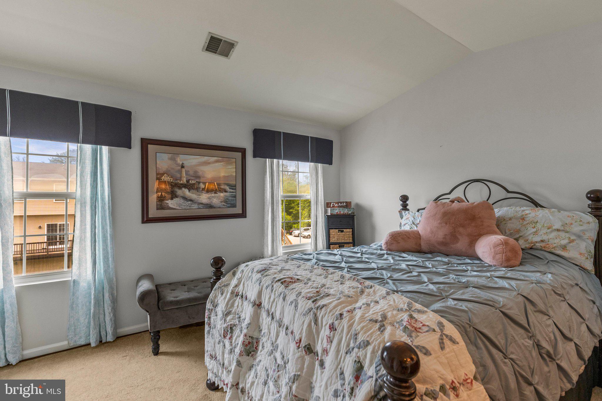 SALEM RUN TOWNHOMES - Residential
