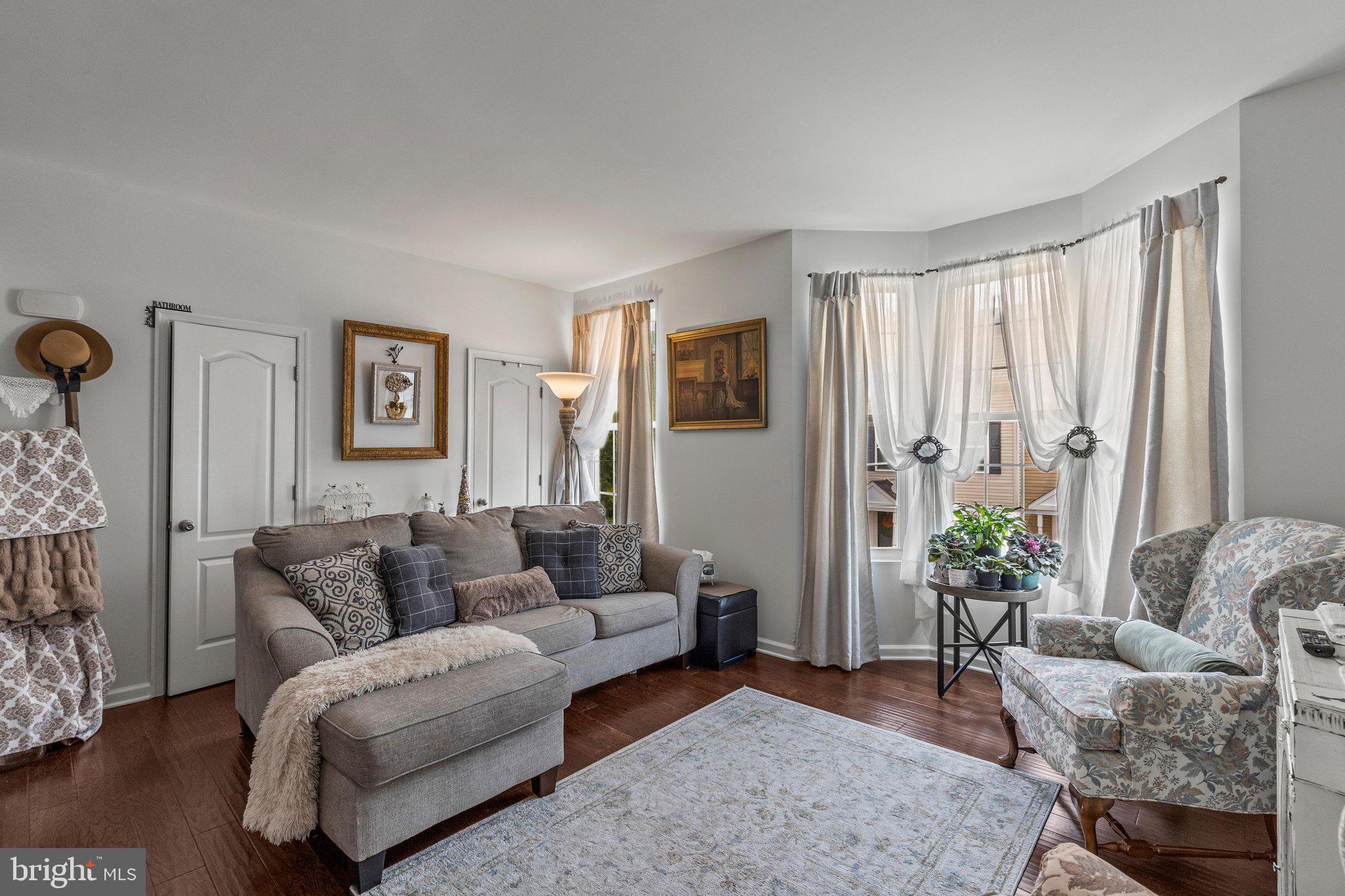 SALEM RUN TOWNHOMES - Residential