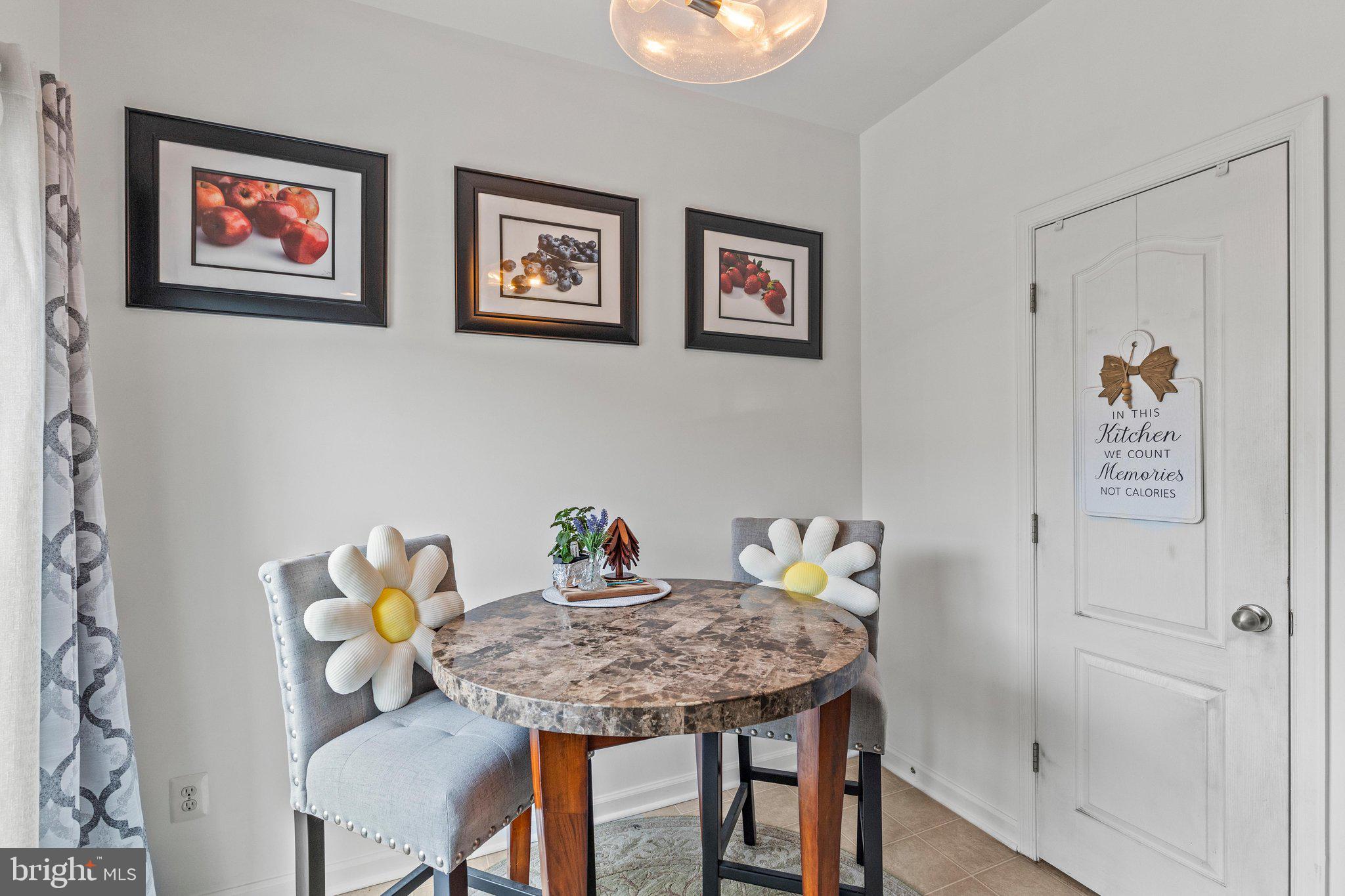 SALEM RUN TOWNHOMES - Residential