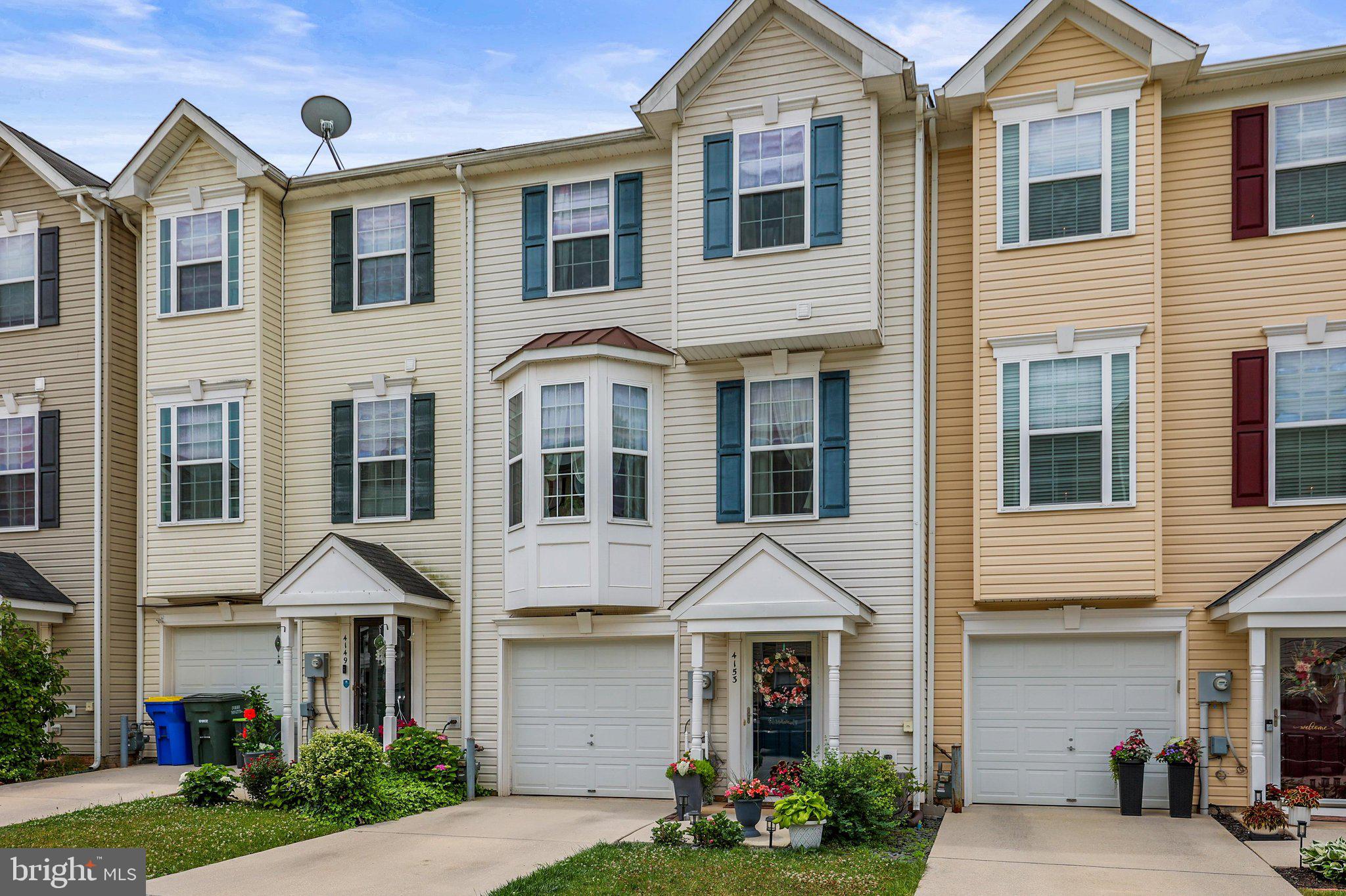 SALEM RUN TOWNHOMES - Residential