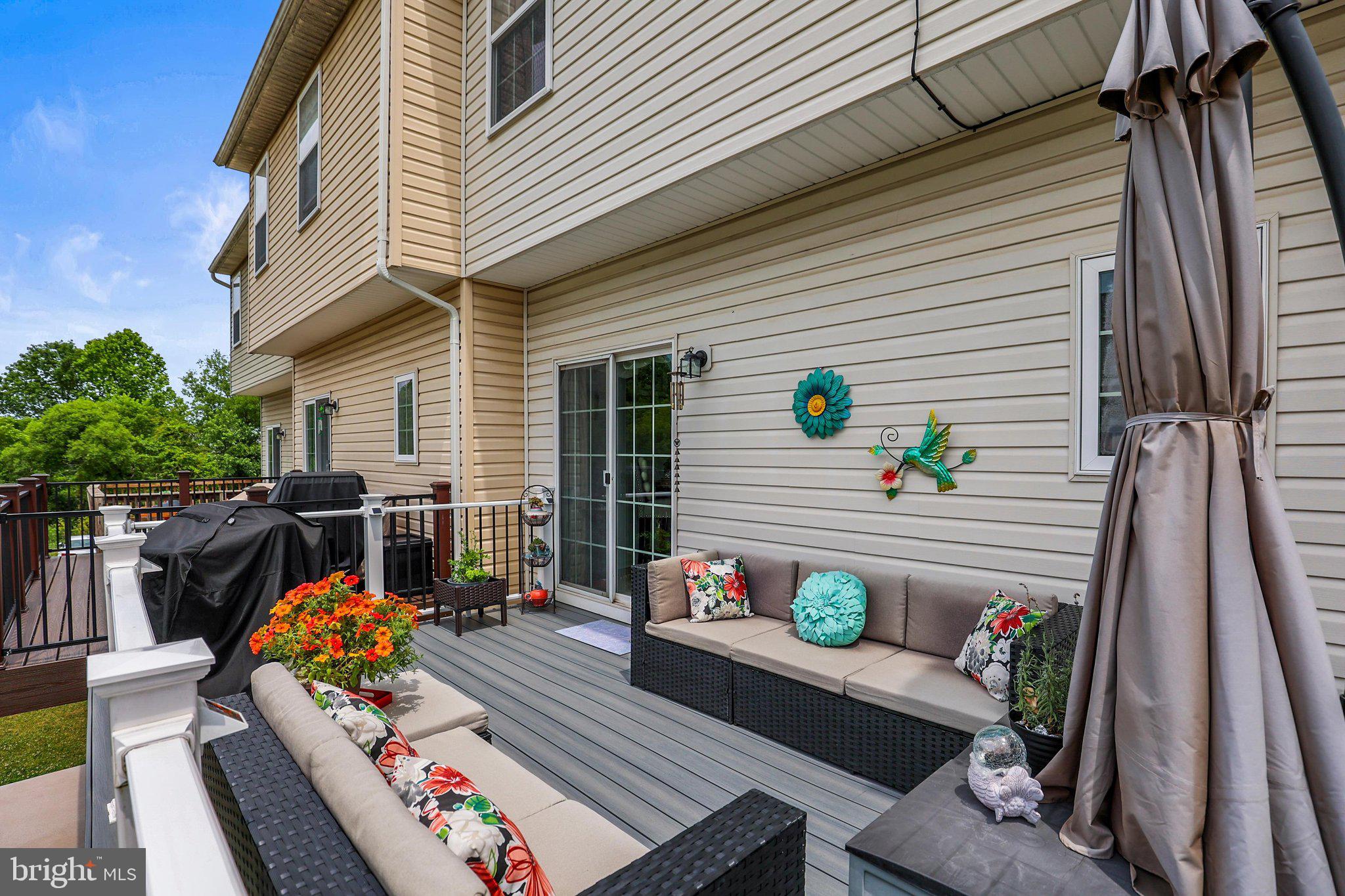 SALEM RUN TOWNHOMES - Residential