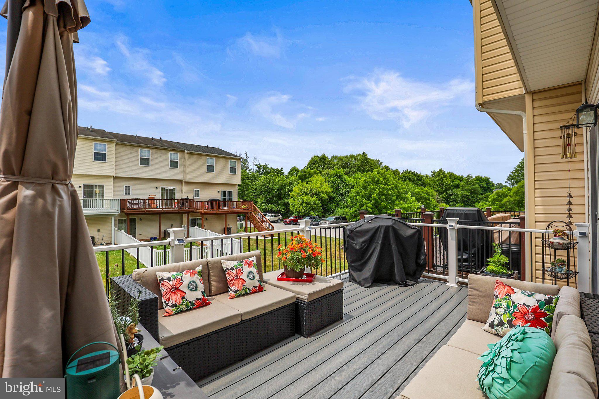 SALEM RUN TOWNHOMES - Residential