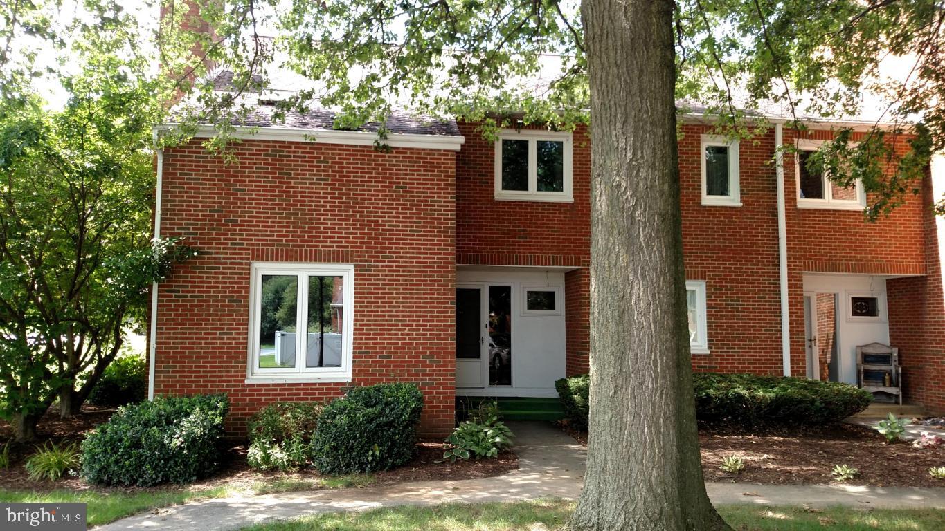 New Furnace and Central Air. Excellent Condition End of Row Condo Features 3 Bedrooms, 2.5 Baths, Wood Burning Fireplace. Updated Kitchen w/Corian Countertops, Partially Finished Basement and a Community Pool.