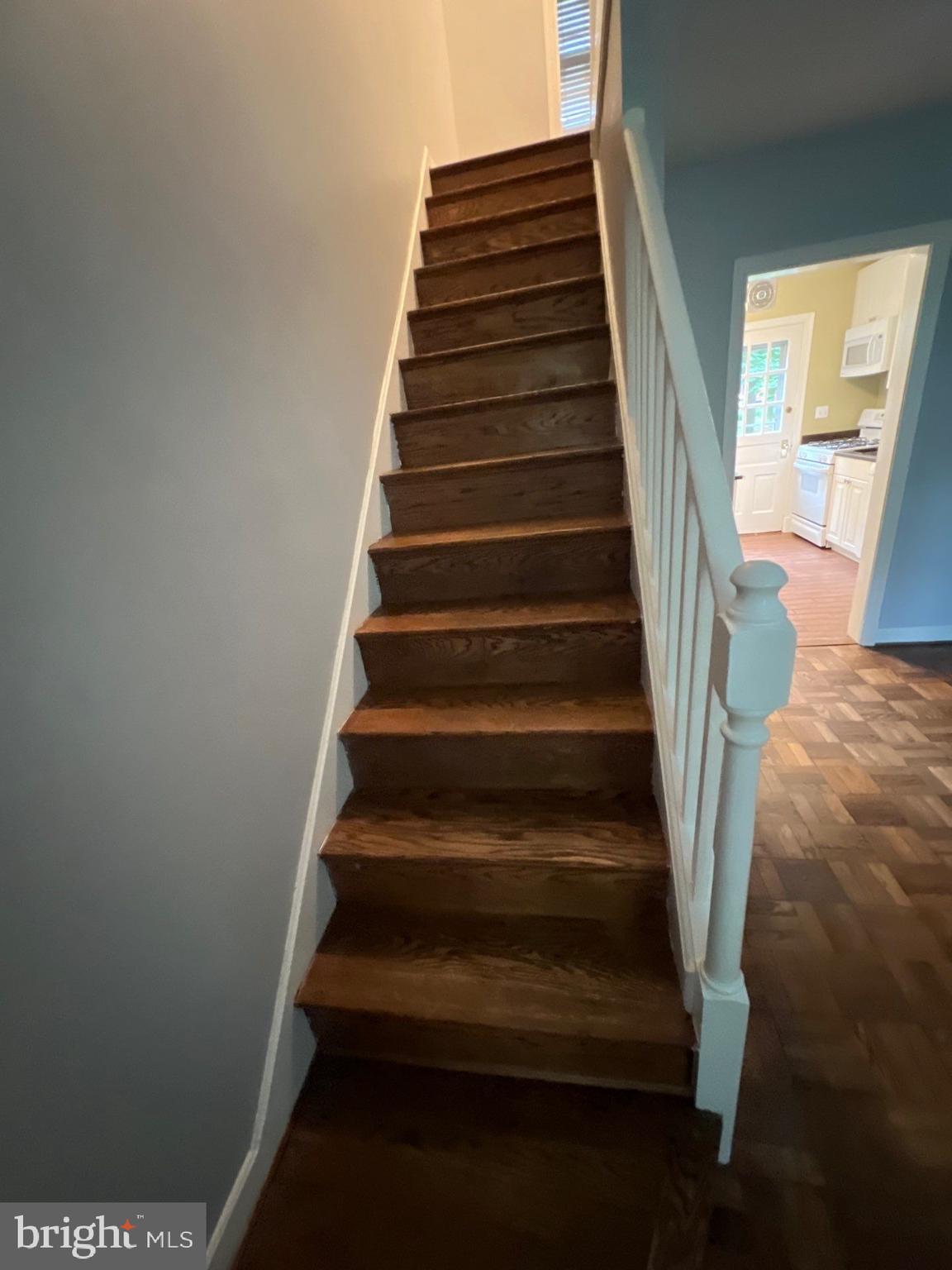 ARLINGTON VILLAGE - Residential Lease