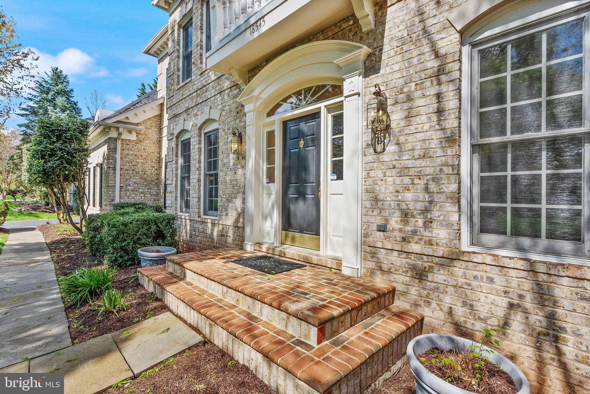 RIVER CREEK - Residential