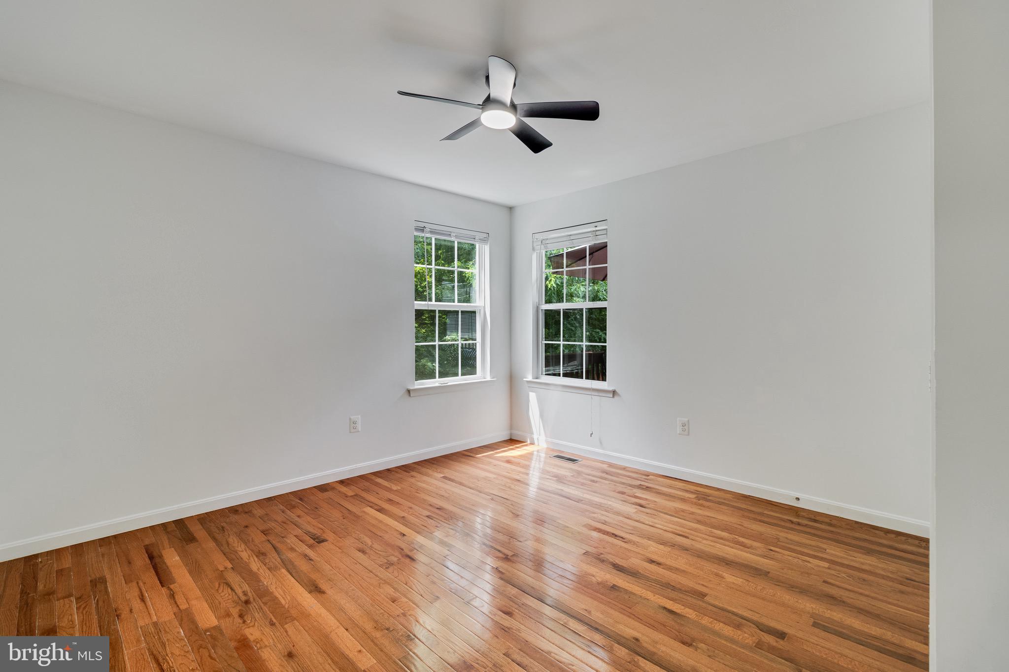 BROOK HOLLAND ESTATES - Residential