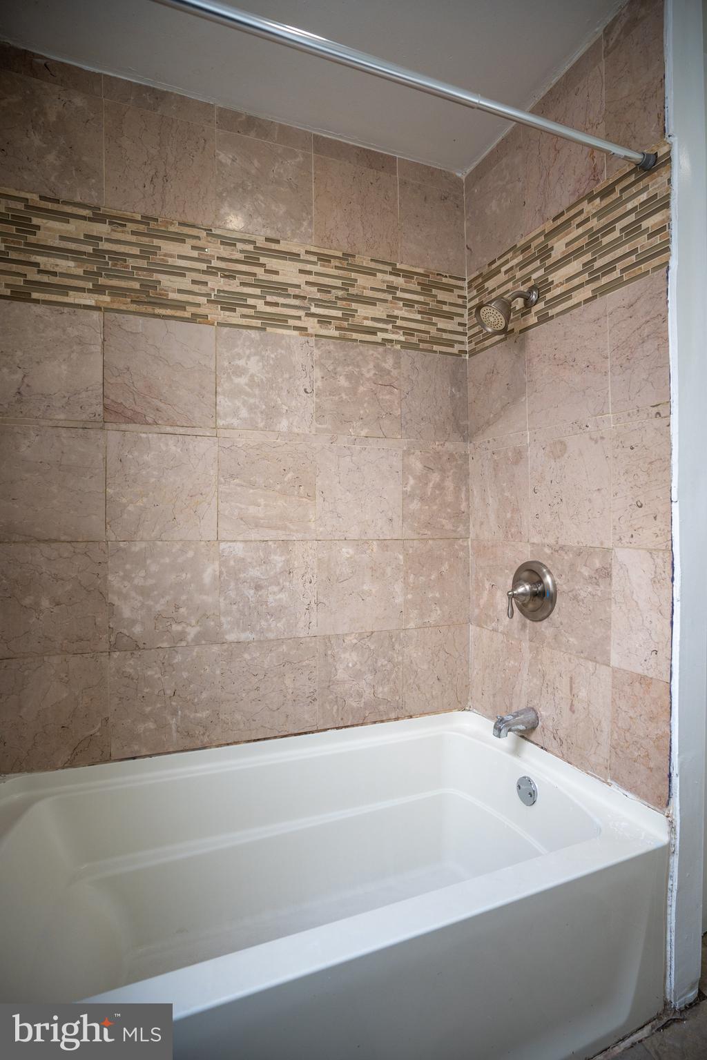 PHILADELPHIA (WEST) - Residential Lease