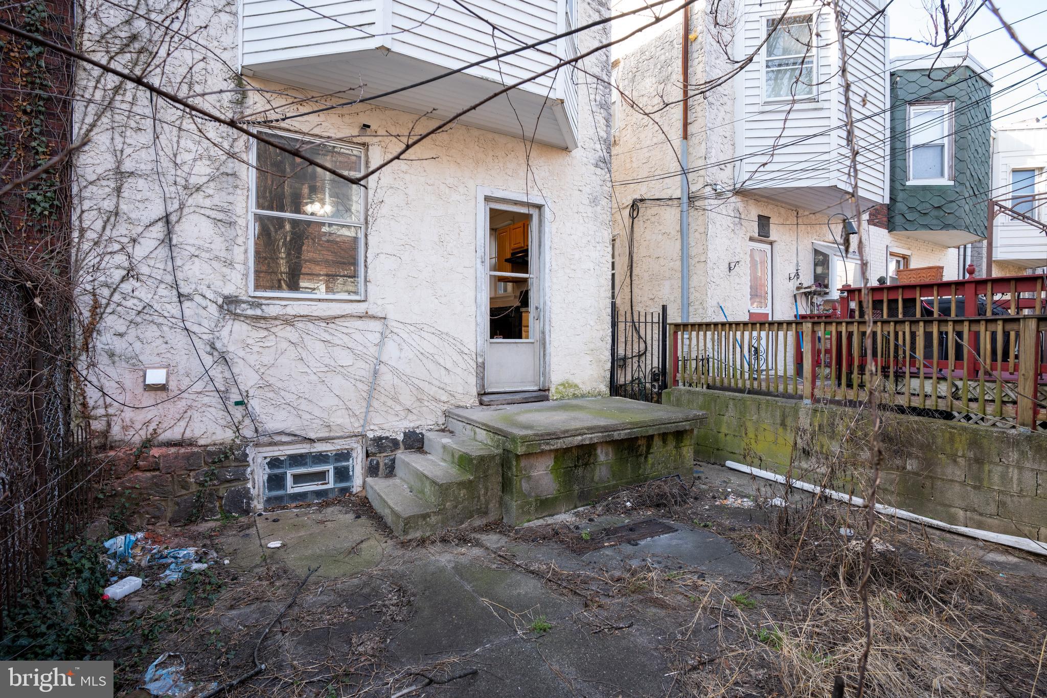 PHILADELPHIA (WEST) - Residential Lease
