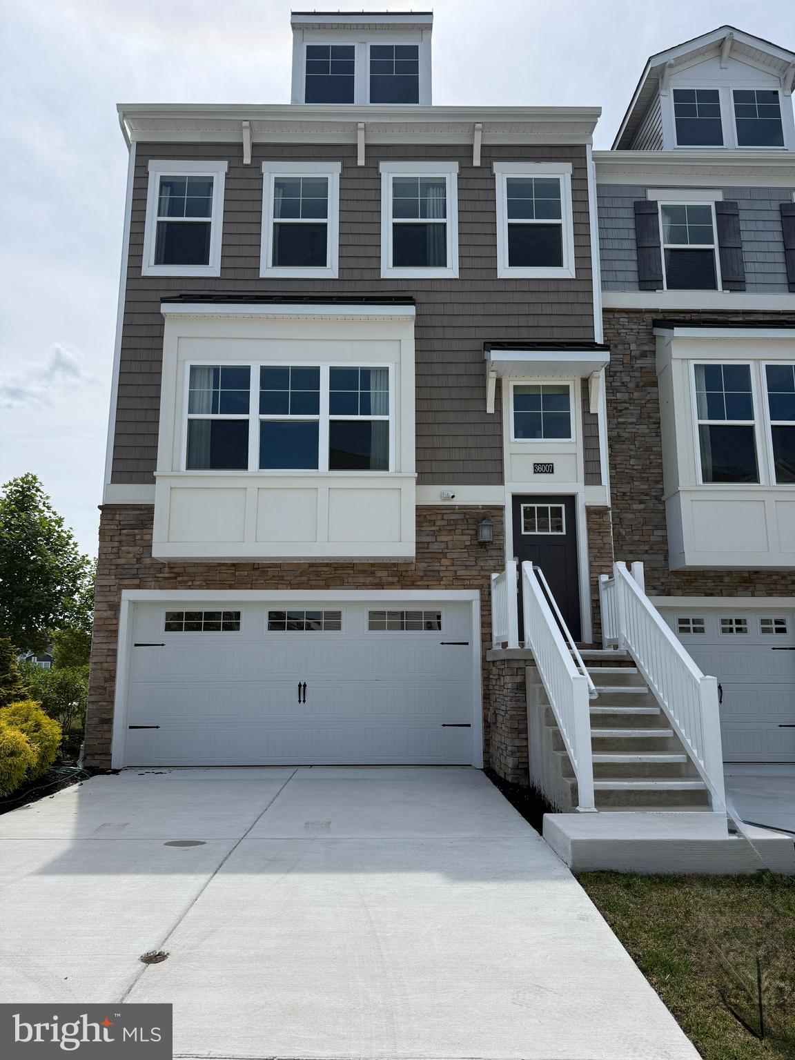 PLANTATION LAKES - Residential