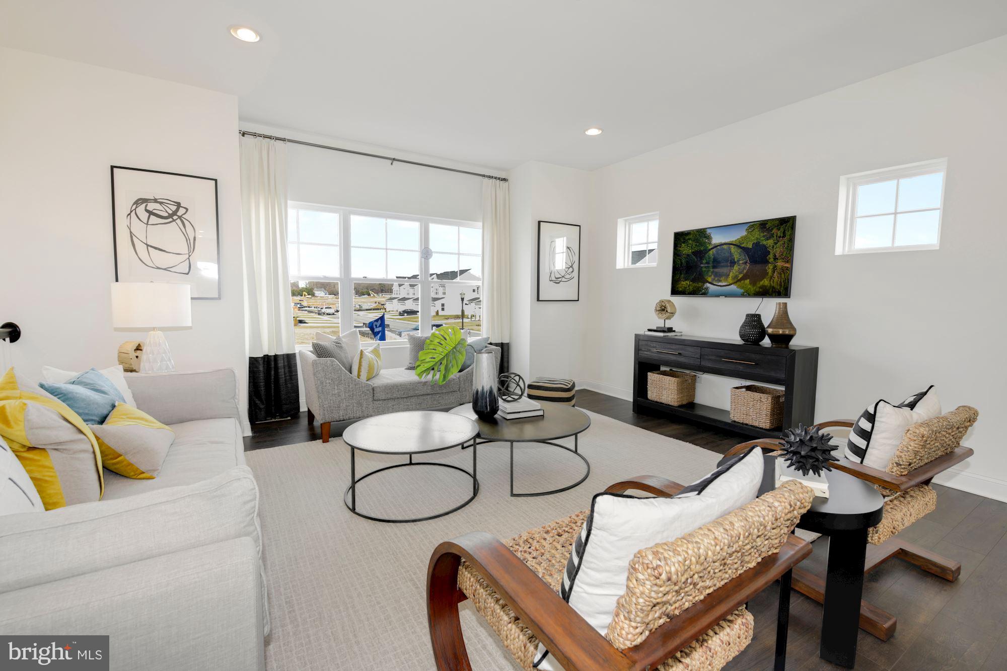 PLANTATION LAKES - Residential