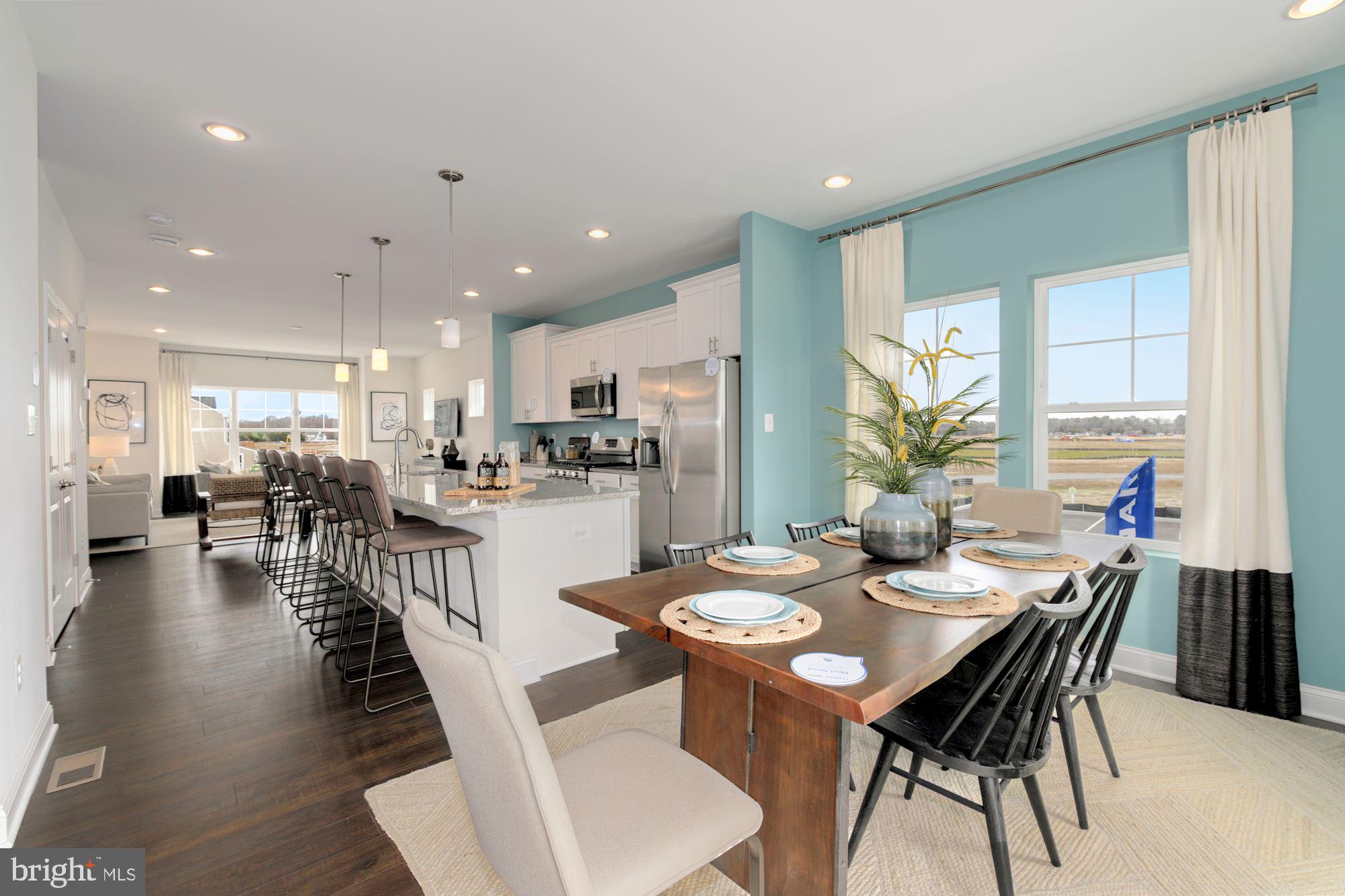 PLANTATION LAKES - Residential