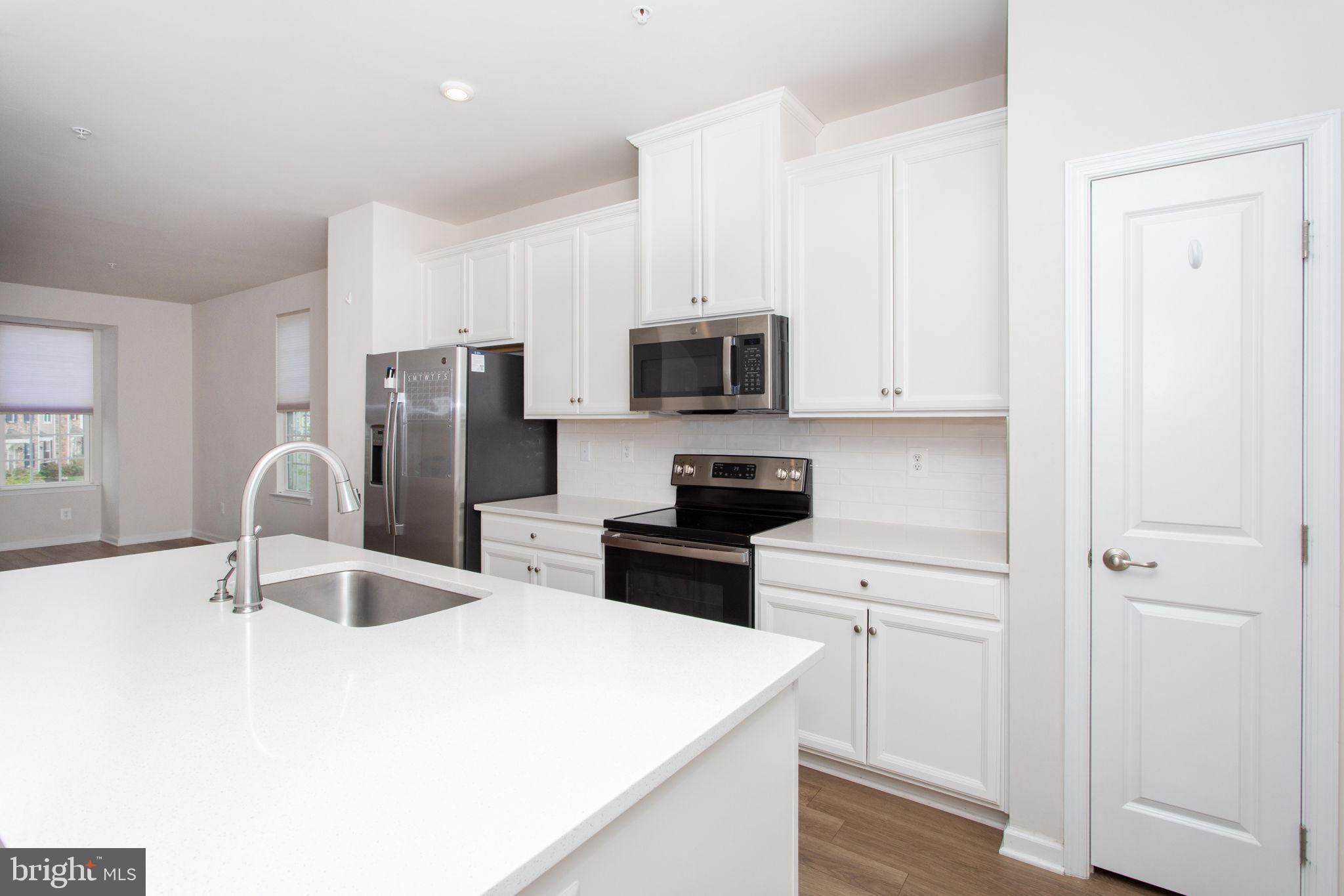 ANCHOR POINT - Residential