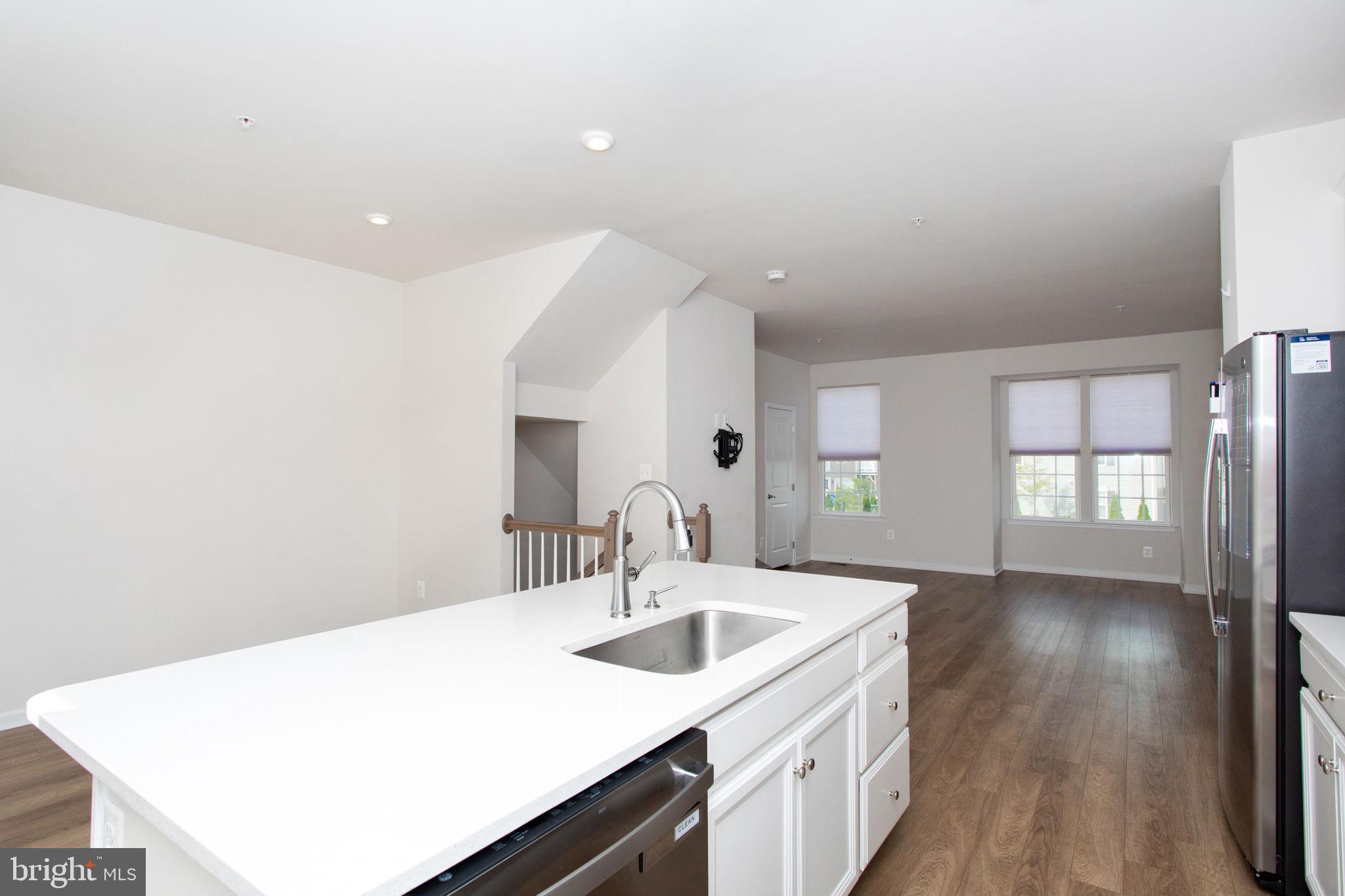 ANCHOR POINT - Residential