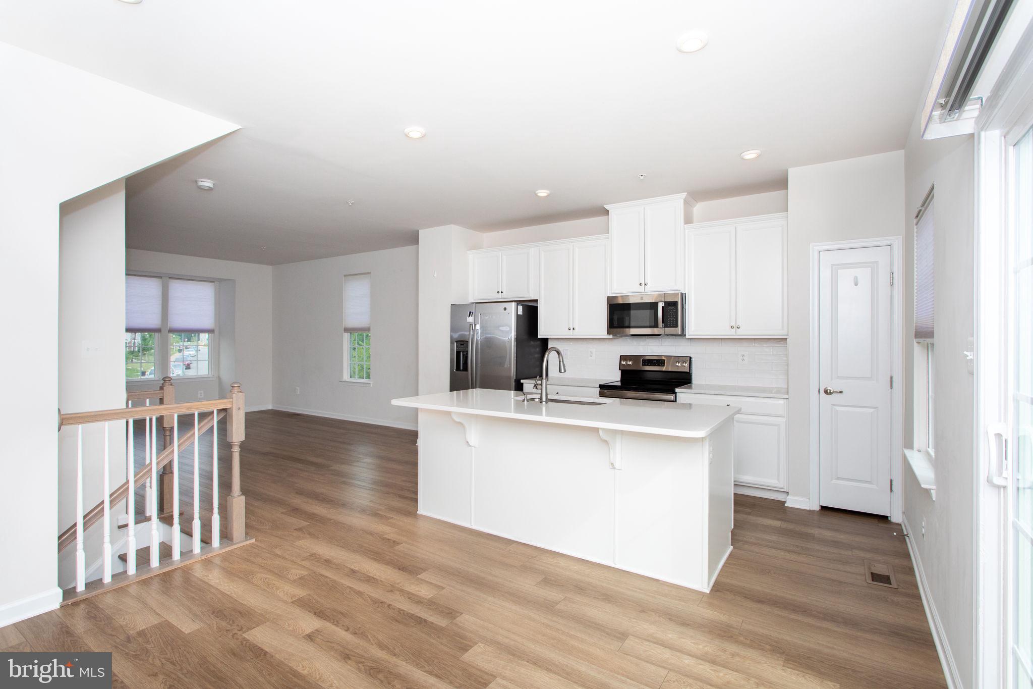 ANCHOR POINT - Residential