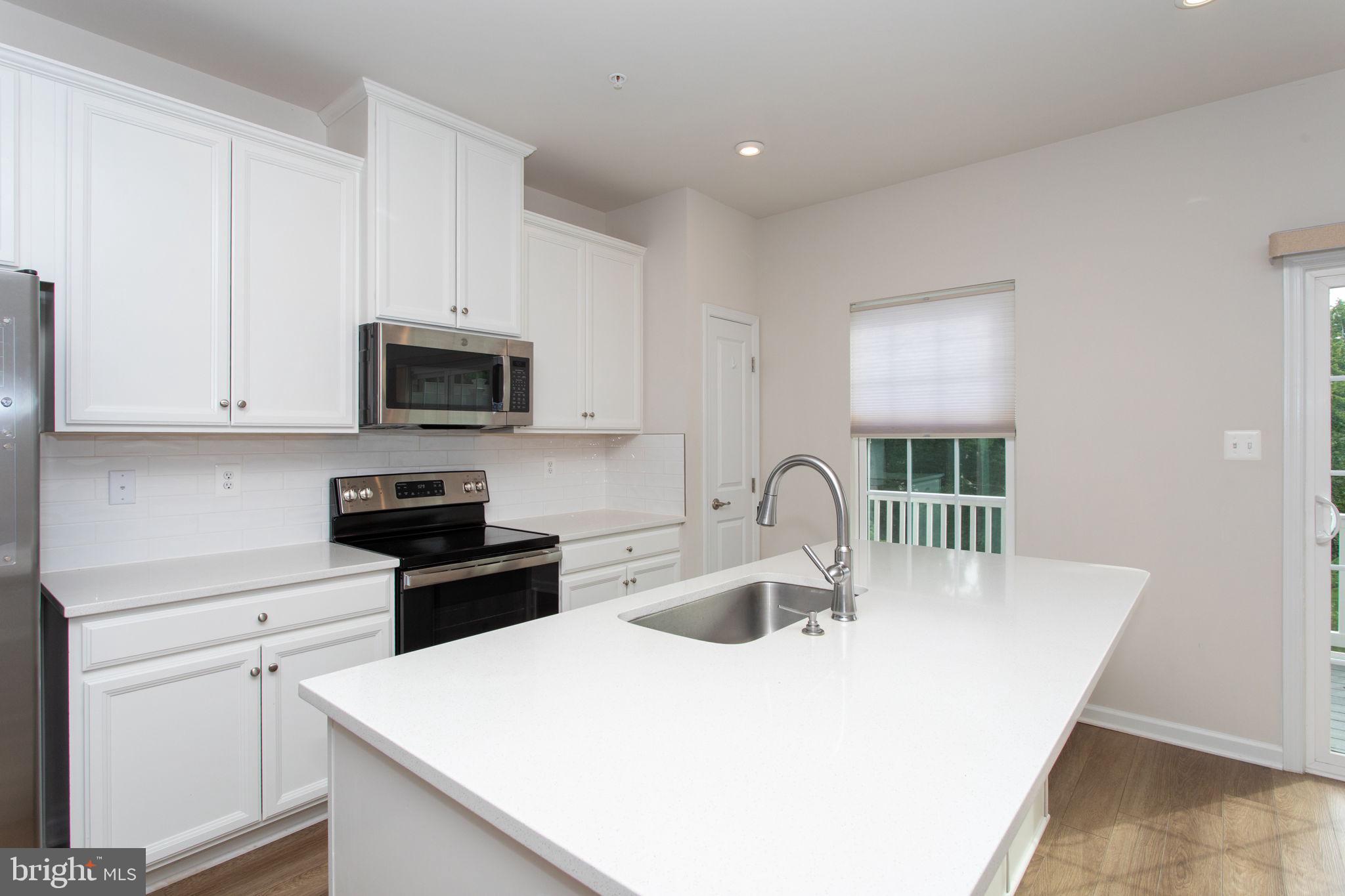 ANCHOR POINT - Residential