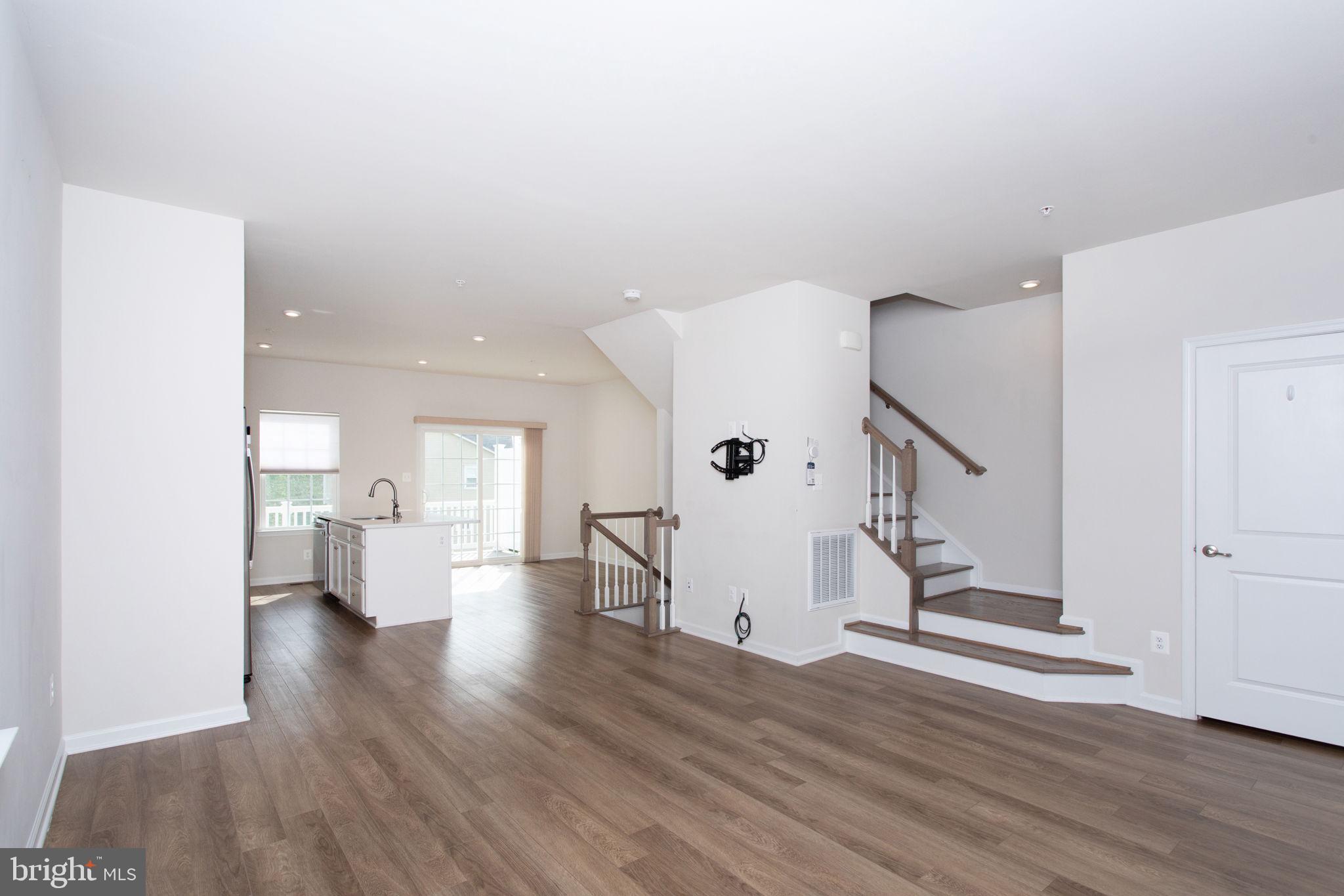 ANCHOR POINT - Residential