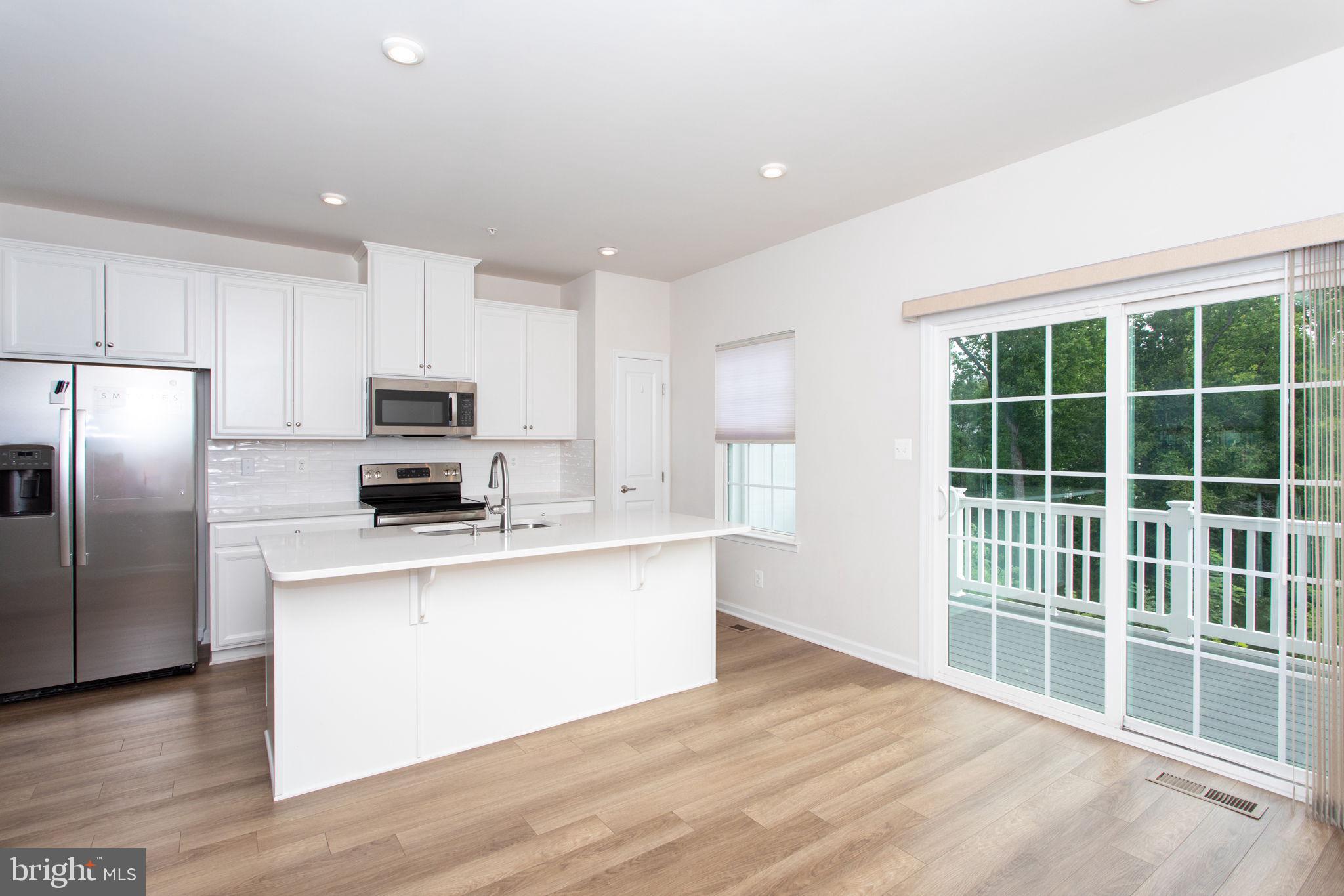 ANCHOR POINT - Residential