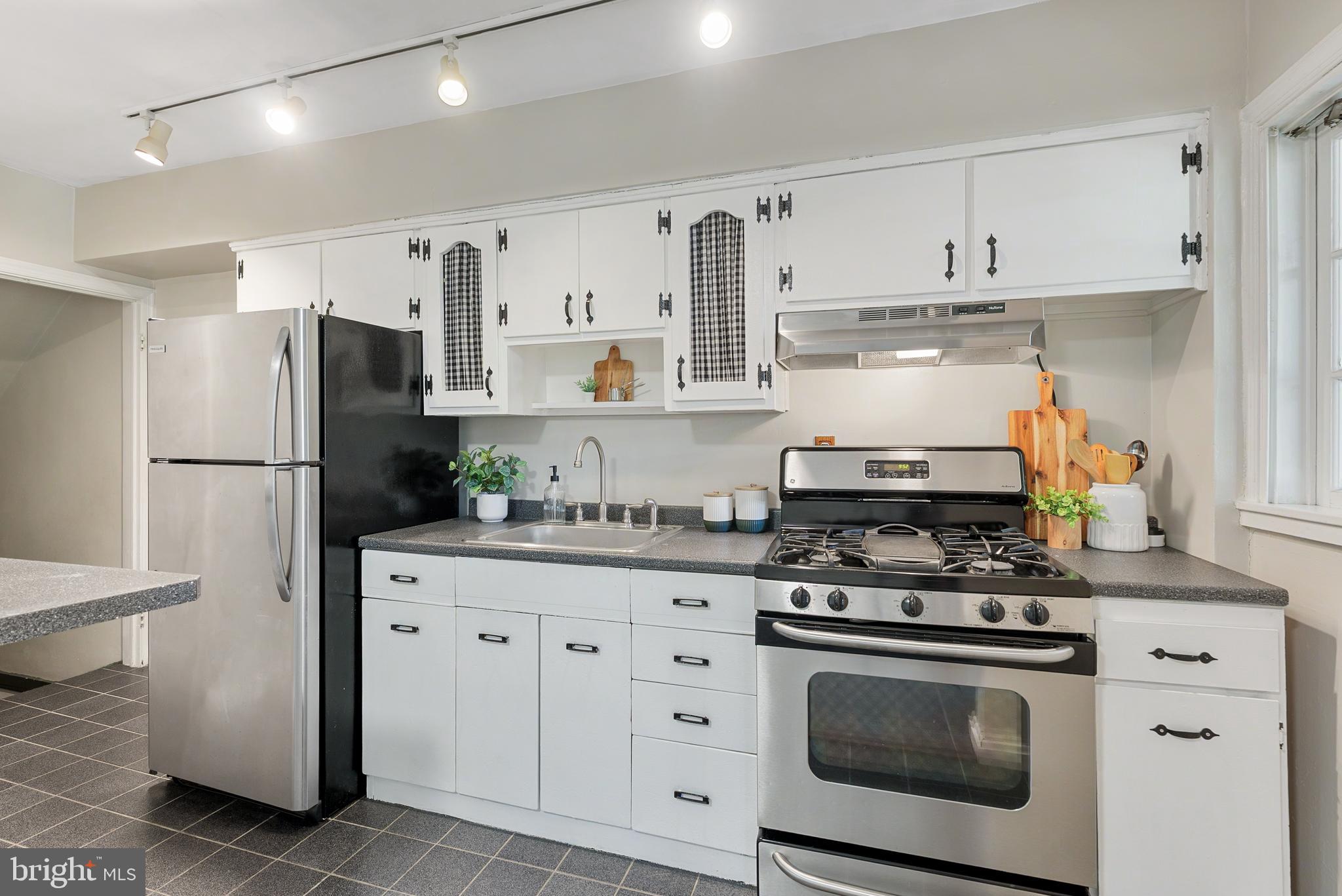 LOCH RAVEN HEIGHTS - Residential