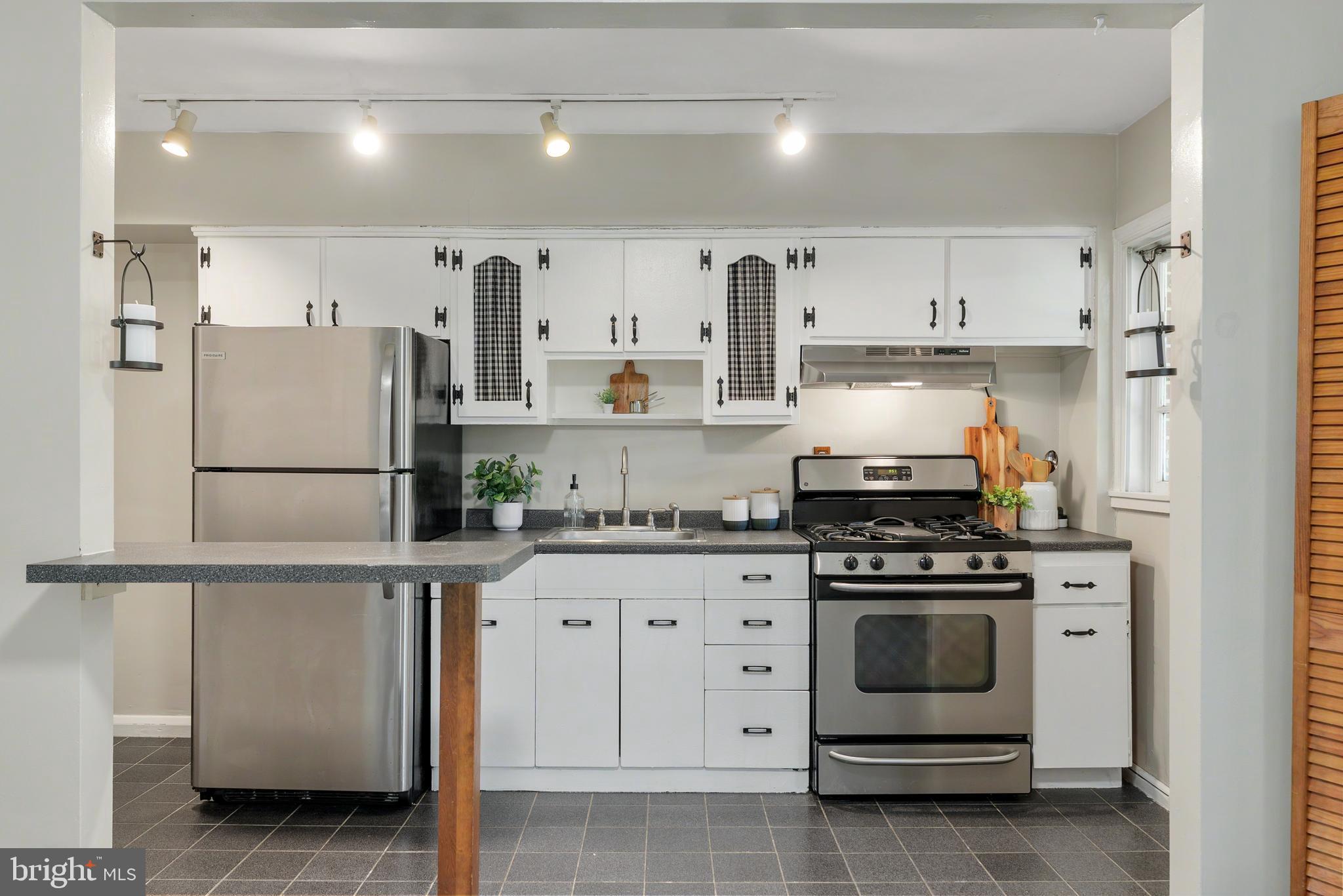 LOCH RAVEN HEIGHTS - Residential
