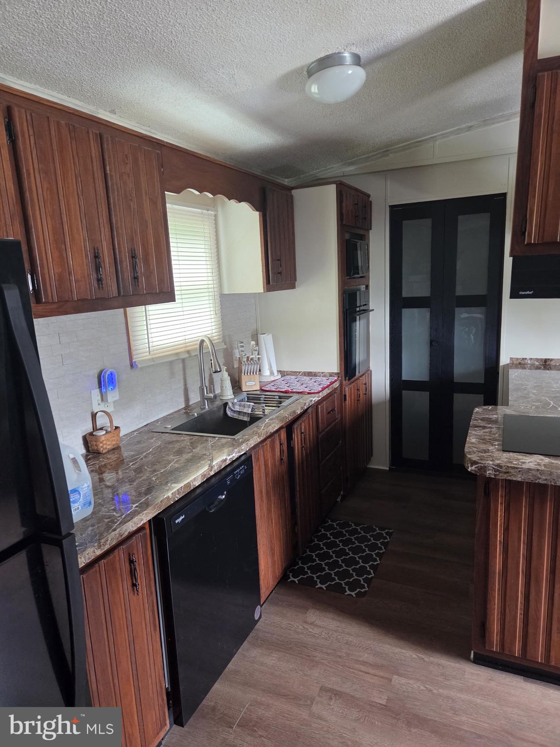WILLOW GROVE - Residential