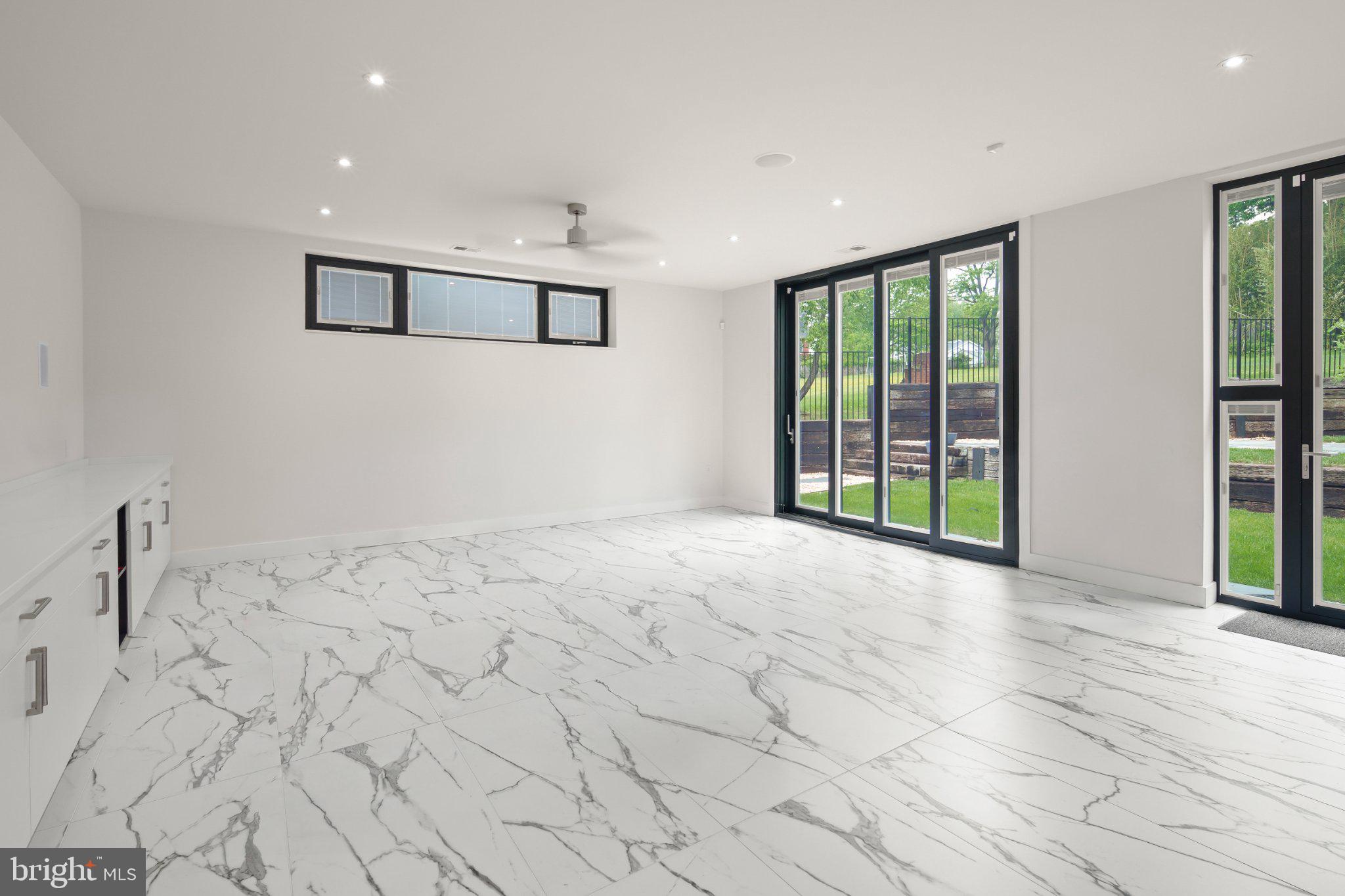 PIMMIT HILLS - Residential