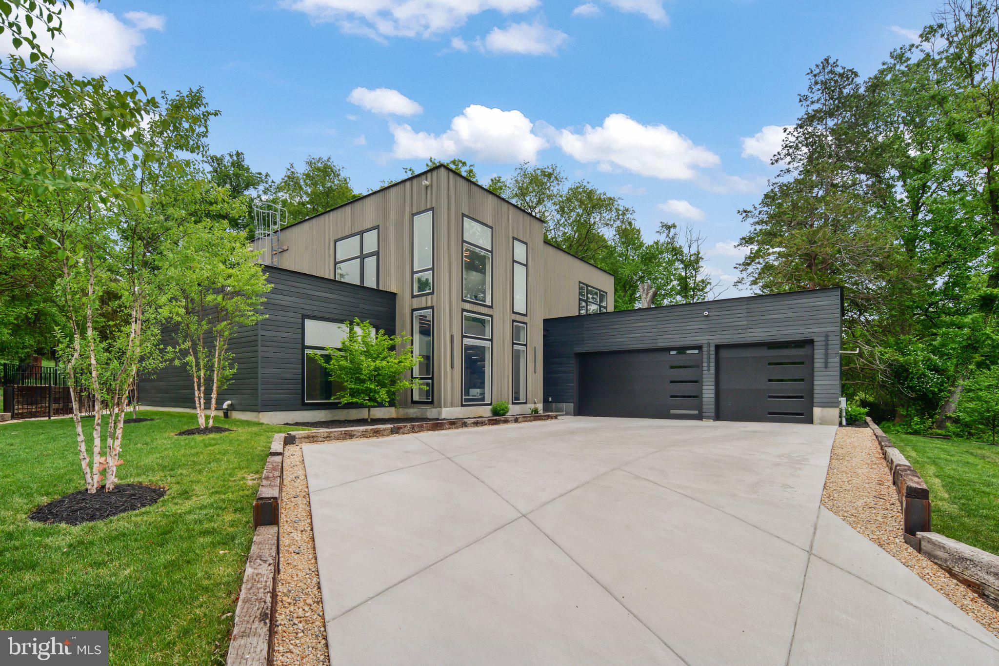 PIMMIT HILLS - Residential