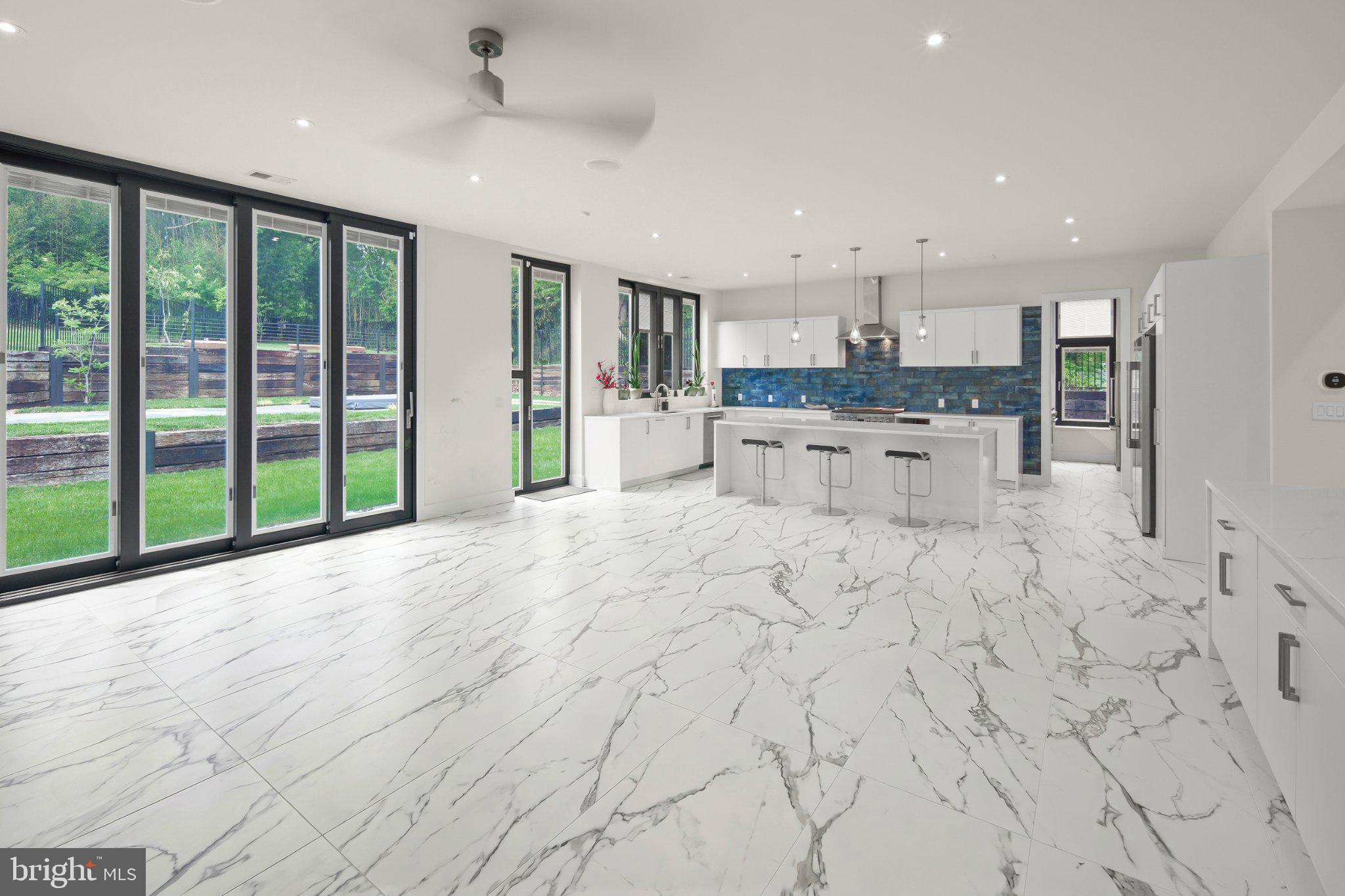 PIMMIT HILLS - Residential
