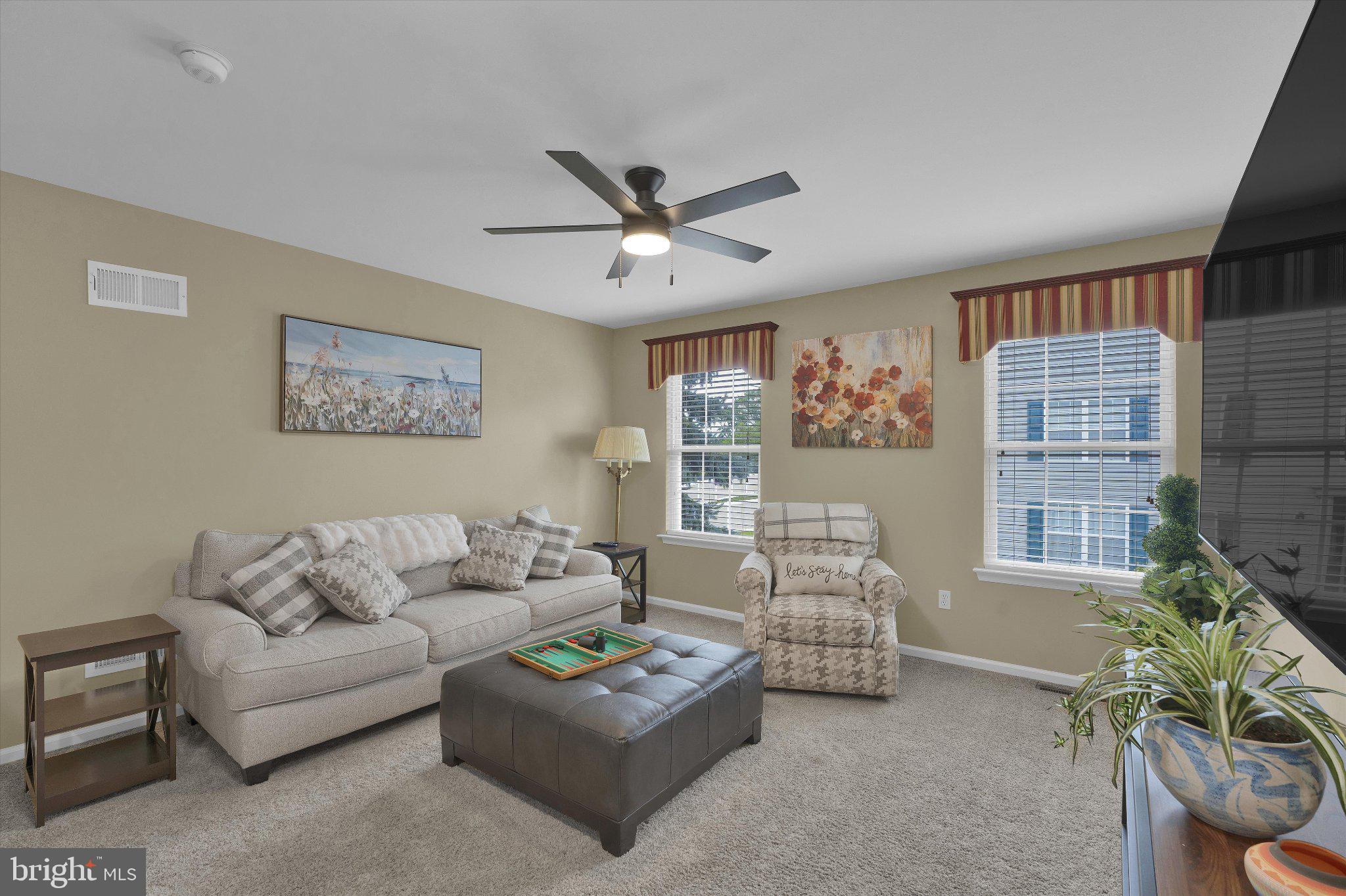 ROLLING MEADOWS - Residential