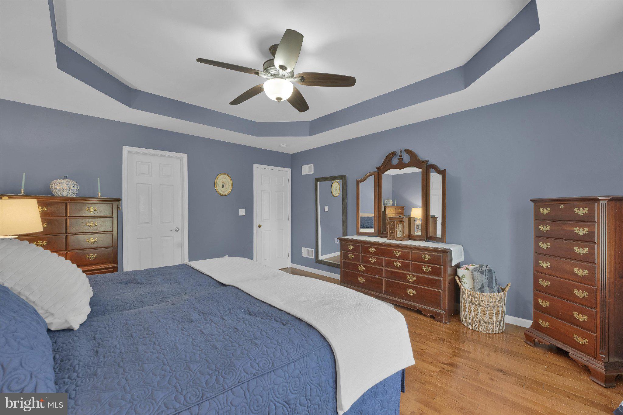 ROLLING MEADOWS - Residential