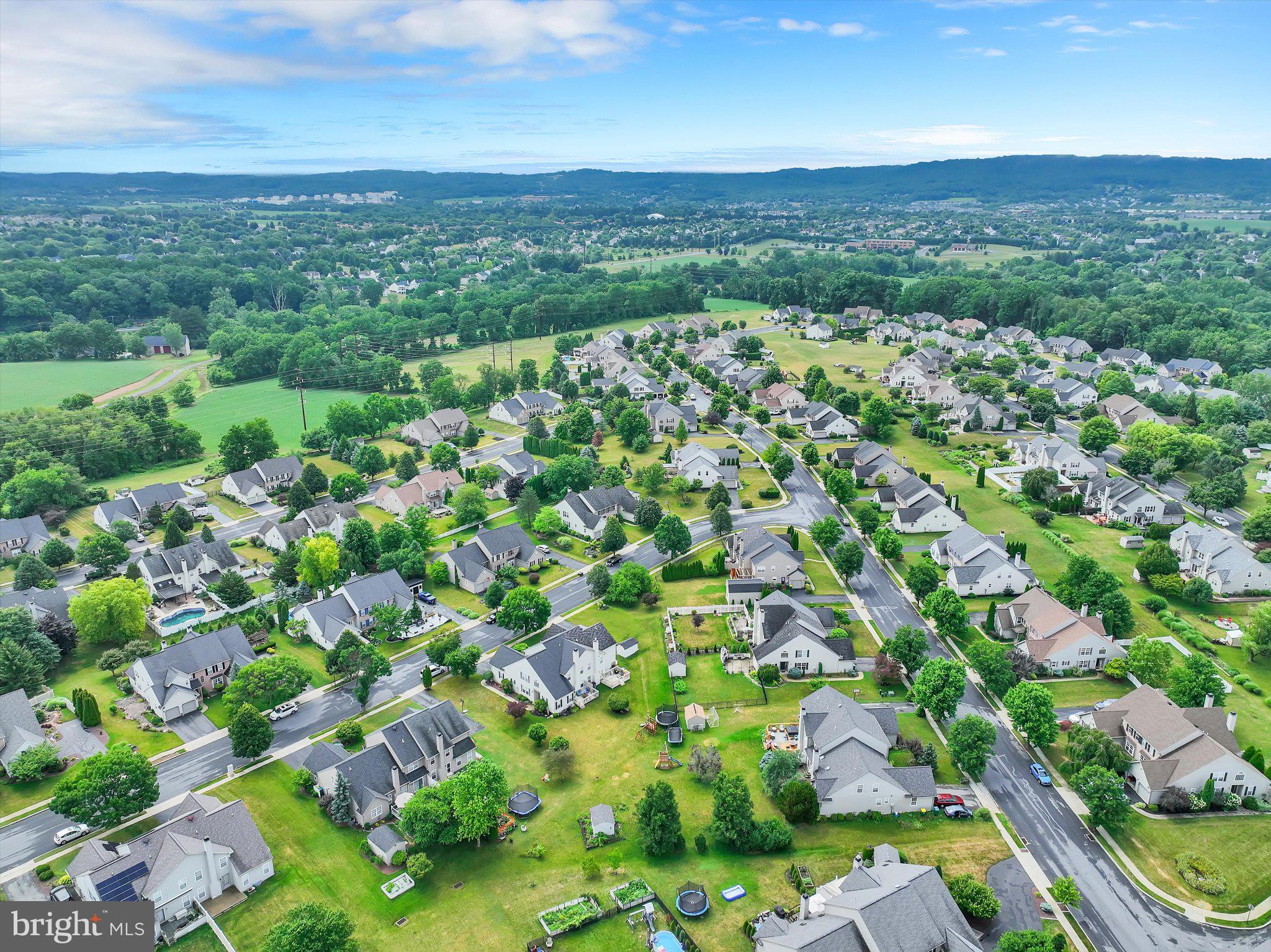 ROLLING MEADOWS - Residential