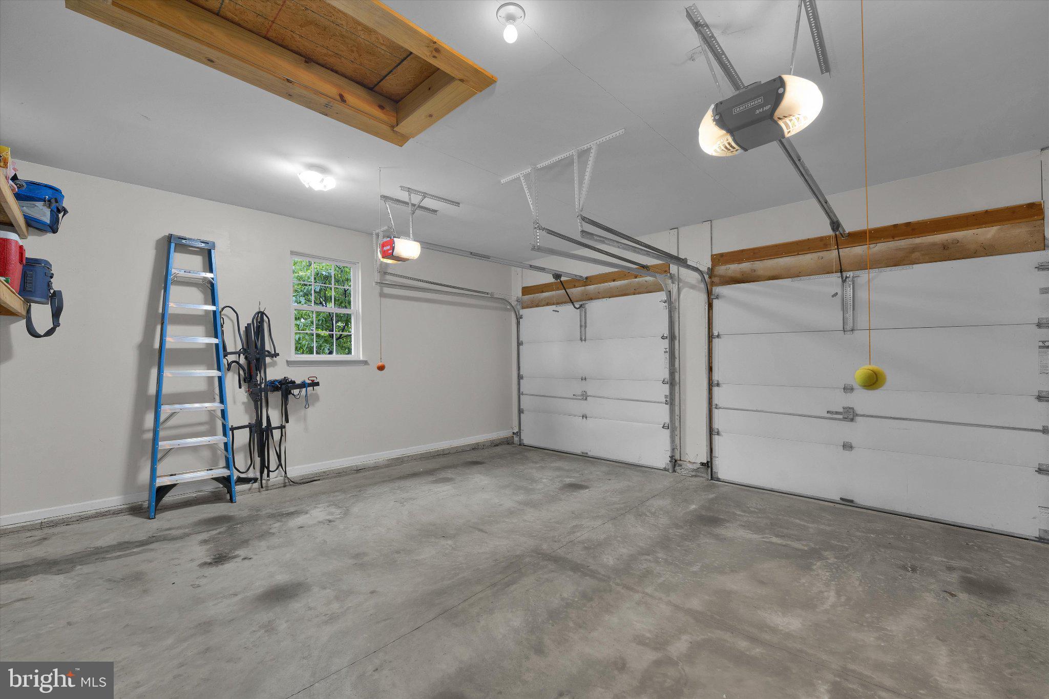 ROLLING MEADOWS - Residential