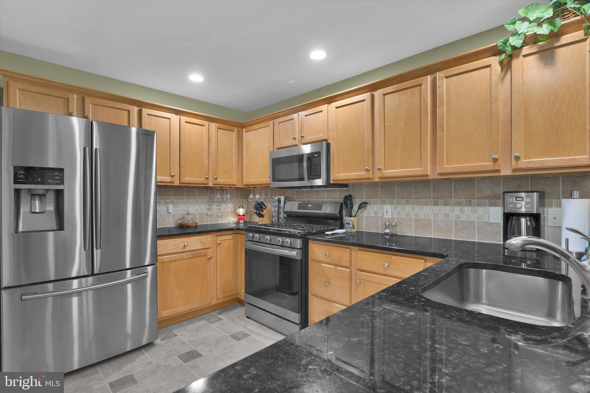 ROLLING MEADOWS - Residential