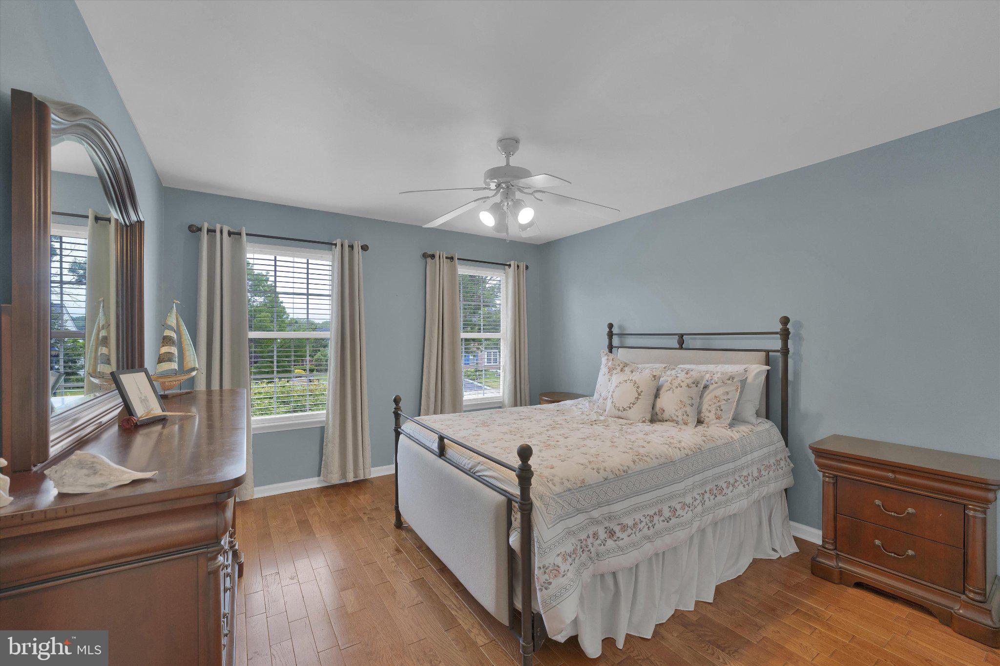 ROLLING MEADOWS - Residential