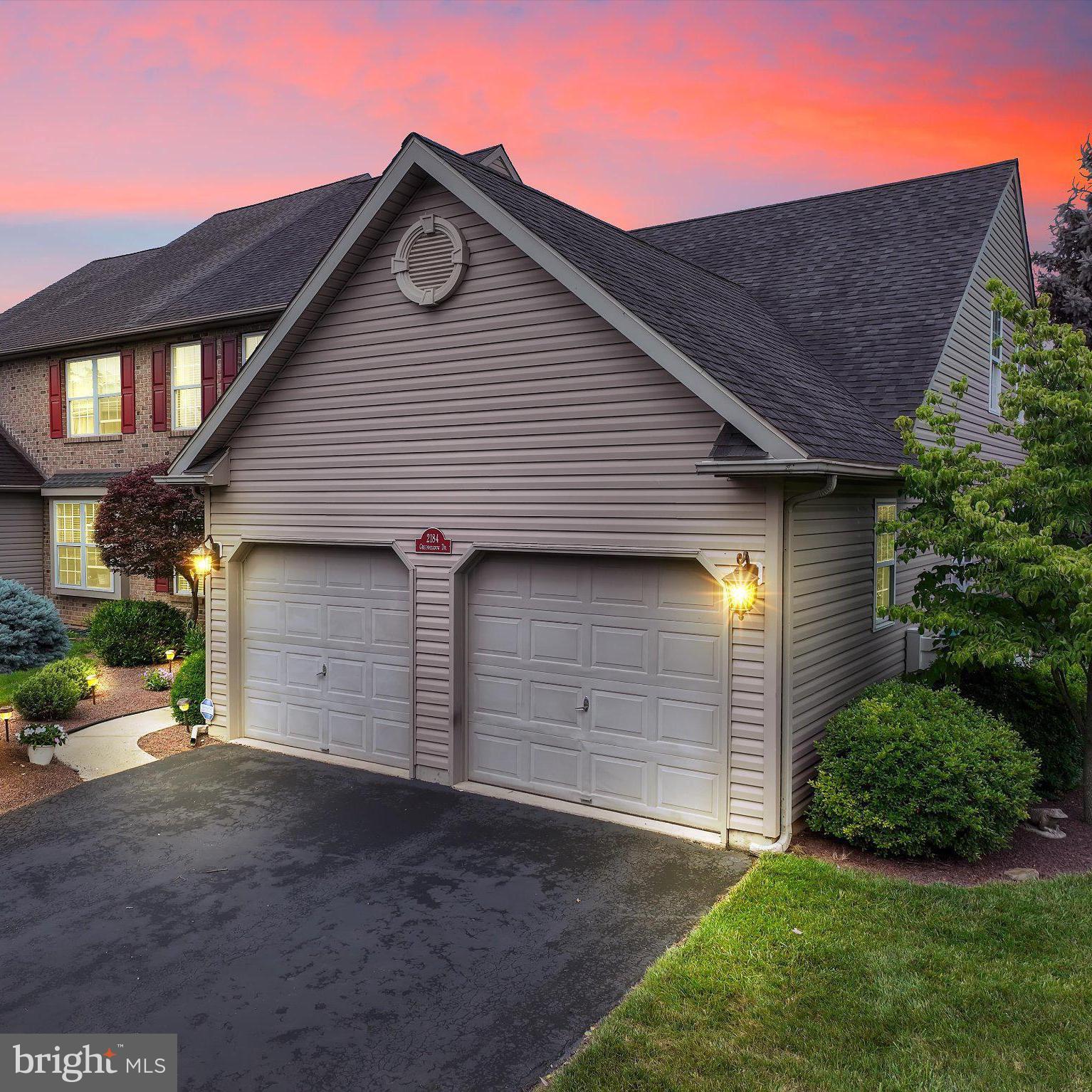 ROLLING MEADOWS - Residential