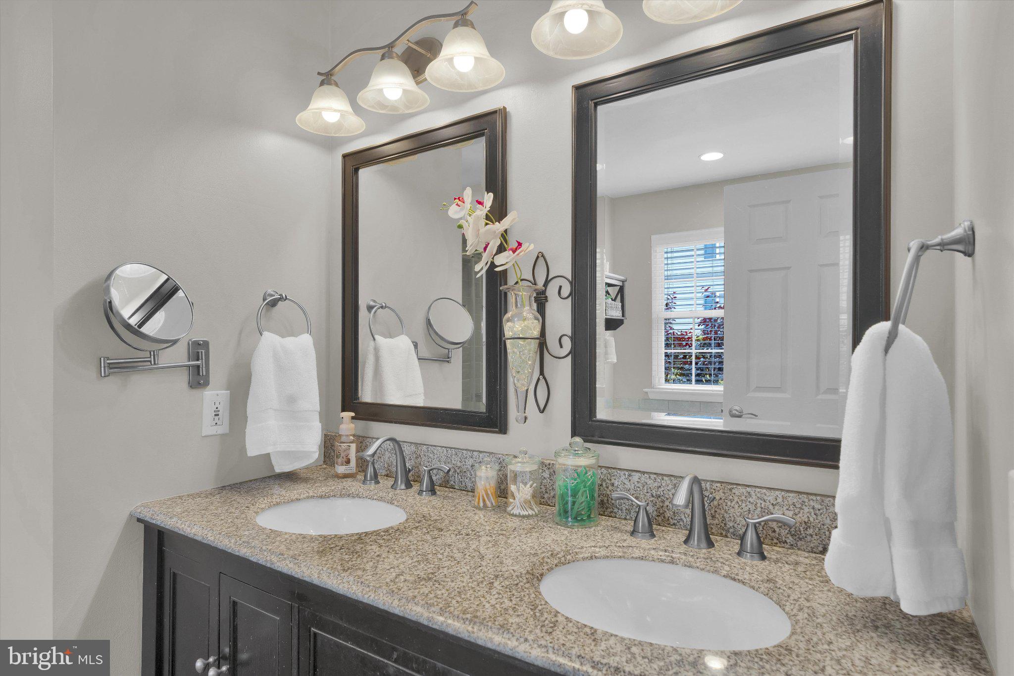 ROLLING MEADOWS - Residential