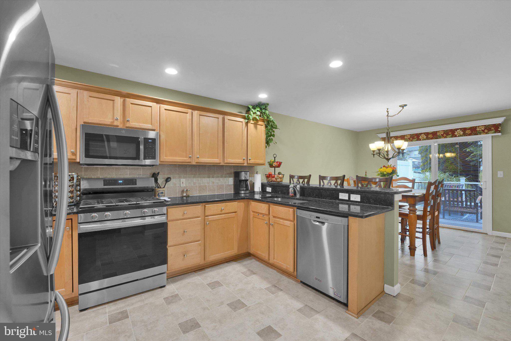 ROLLING MEADOWS - Residential