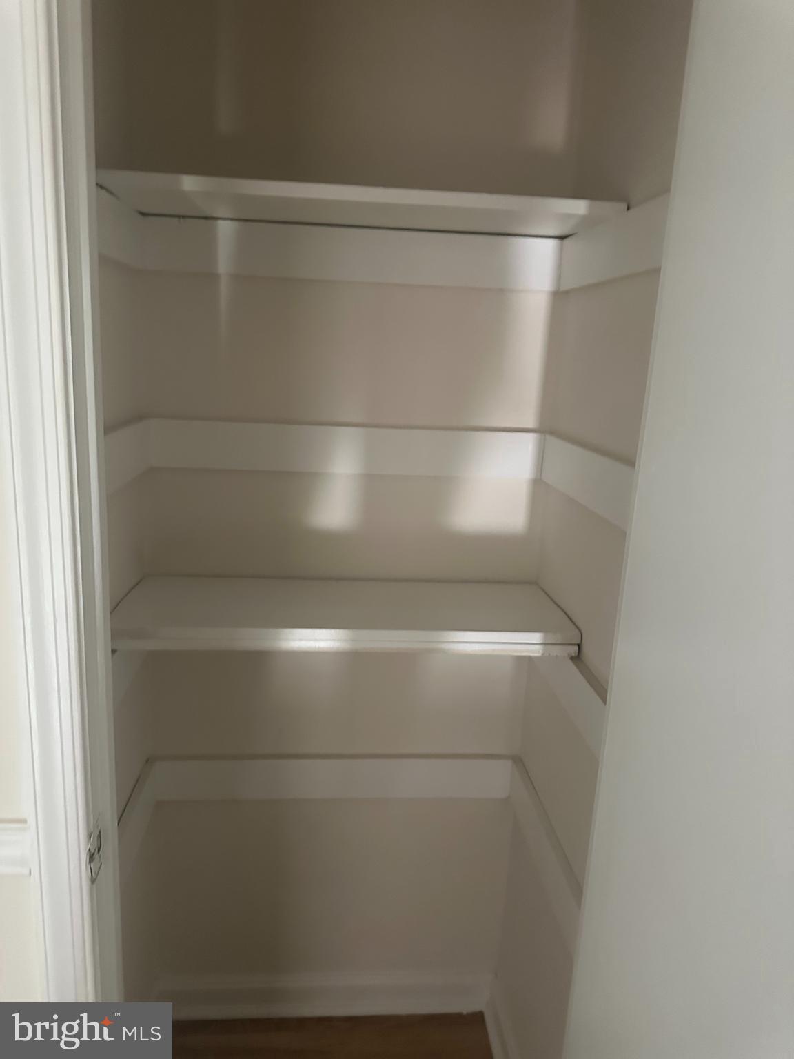 GREENWICH HILL - Residential Lease