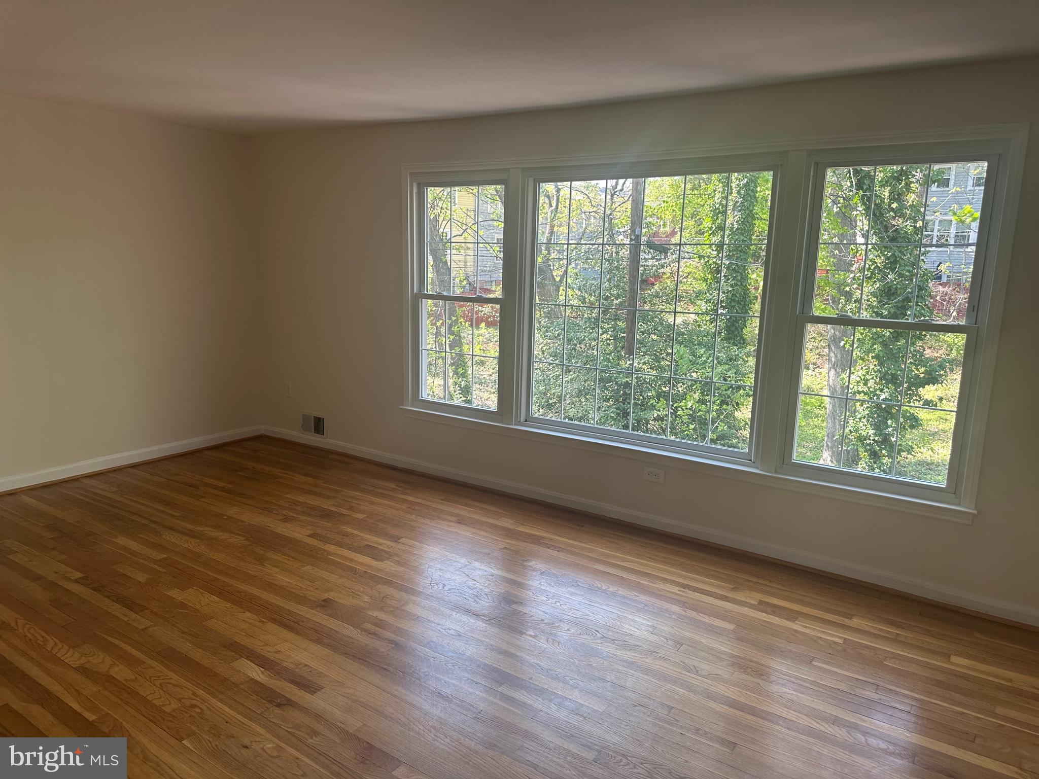 GREENWICH HILL - Residential Lease