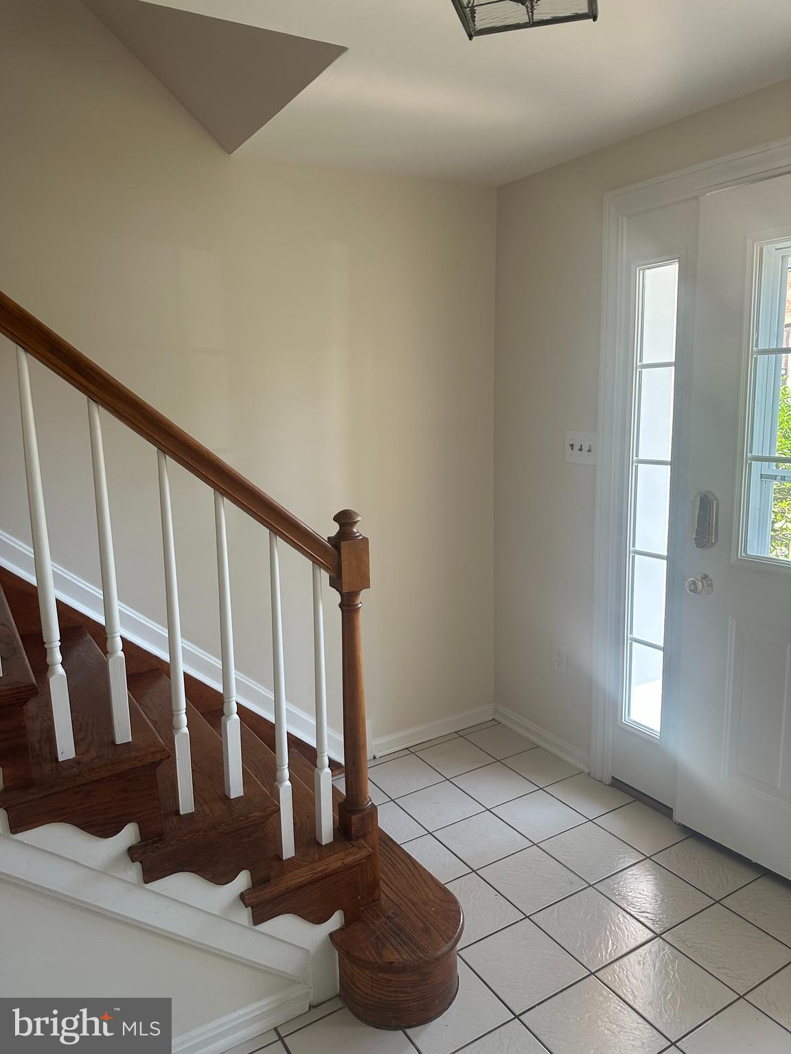 GREENWICH HILL - Residential Lease