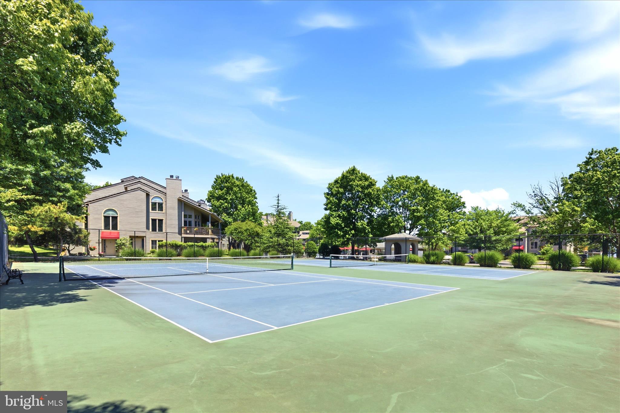 CHESAPEAKE HARBOUR - Residential