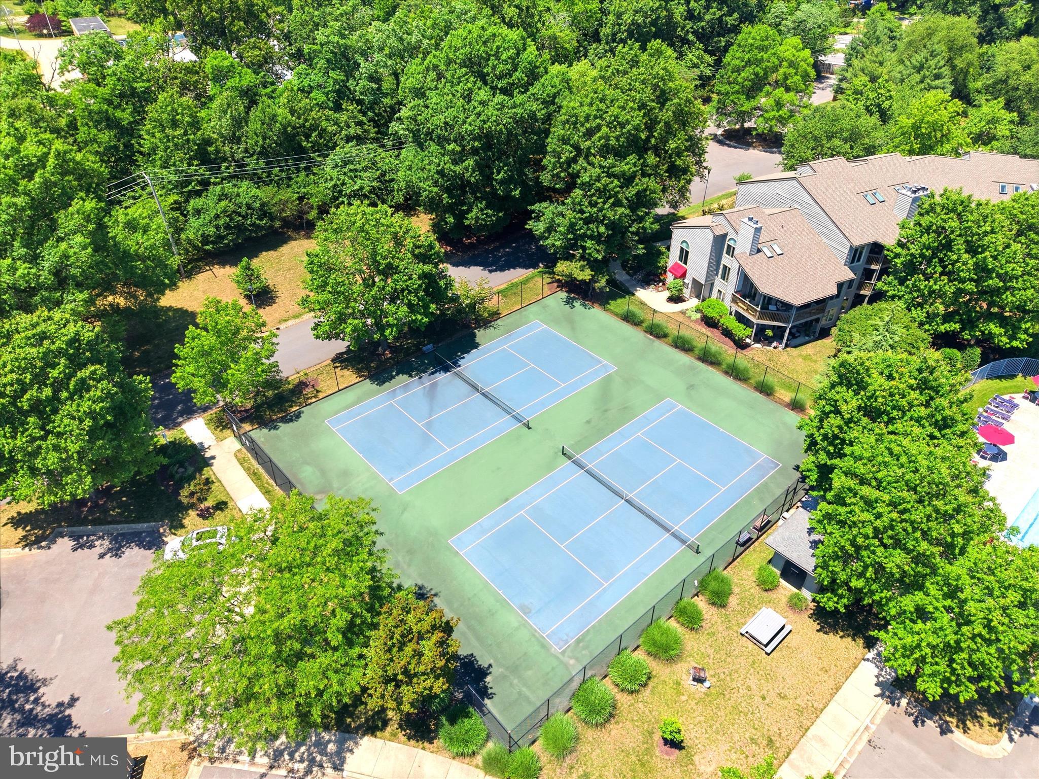CHESAPEAKE HARBOUR - Residential