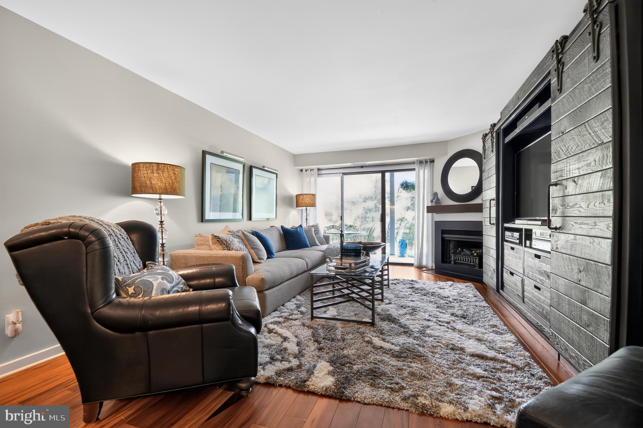 CHESAPEAKE HARBOUR - Residential