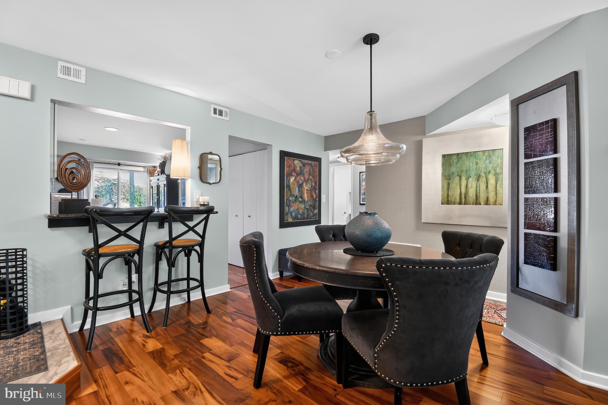 CHESAPEAKE HARBOUR - Residential