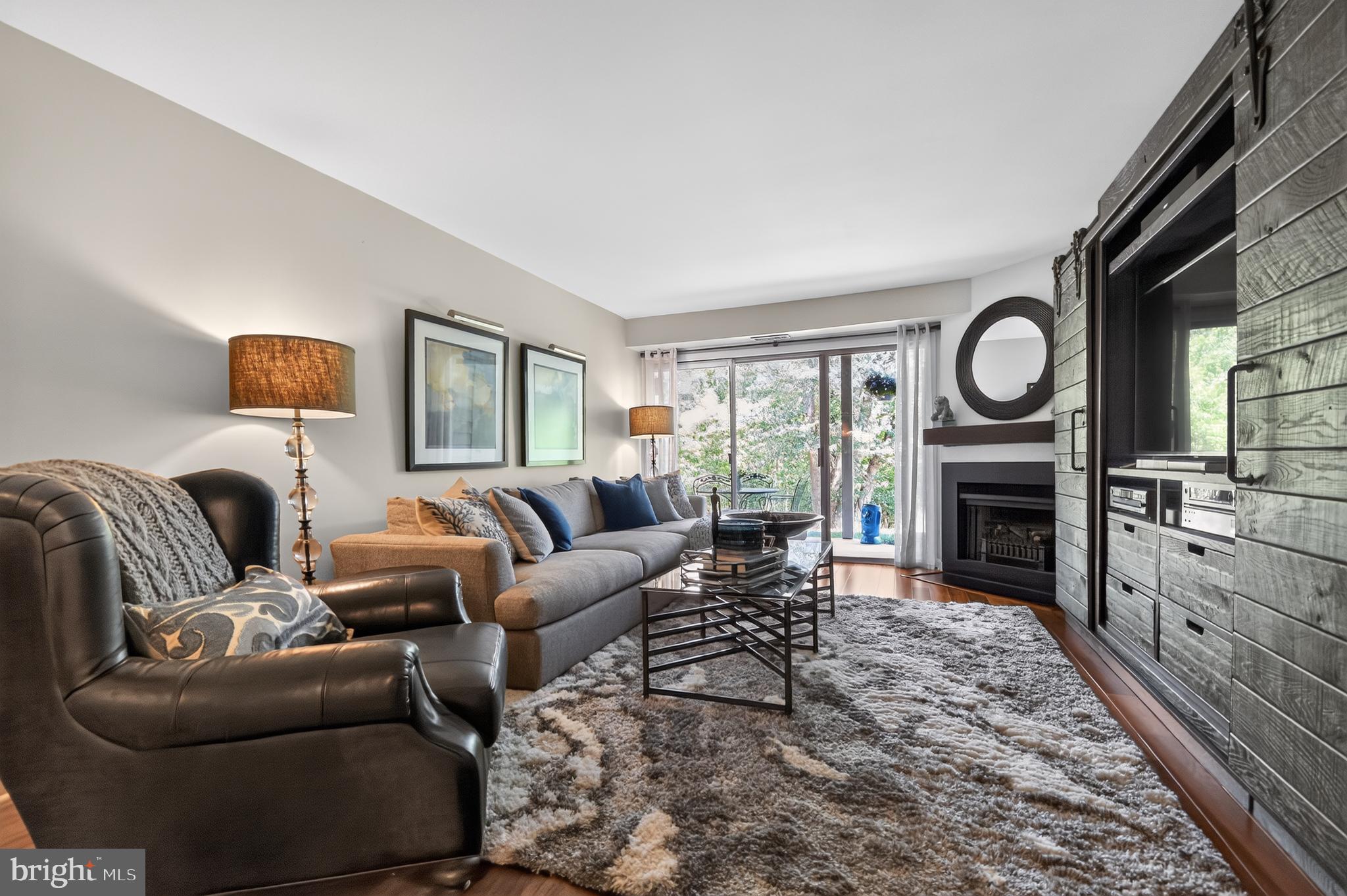 CHESAPEAKE HARBOUR - Residential