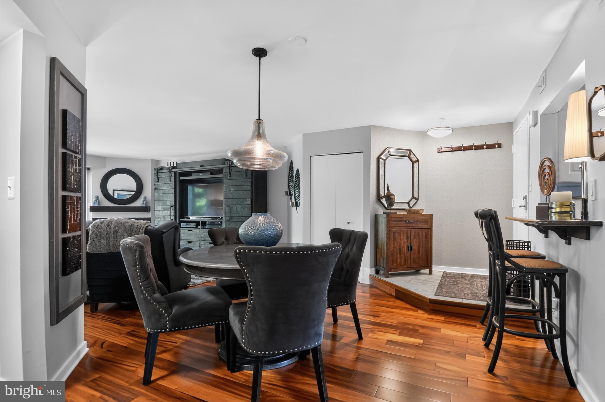 CHESAPEAKE HARBOUR - Residential