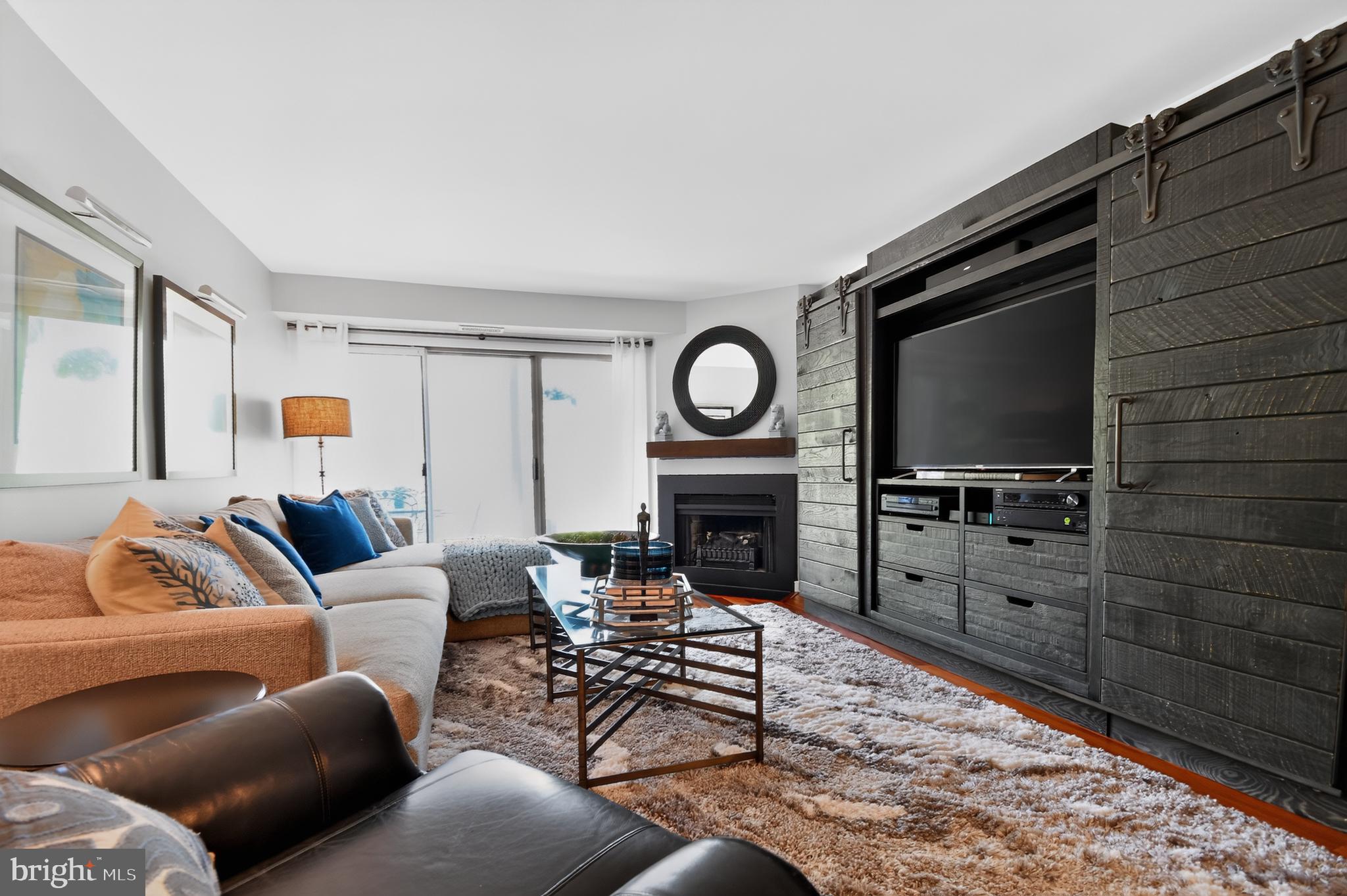 CHESAPEAKE HARBOUR - Residential